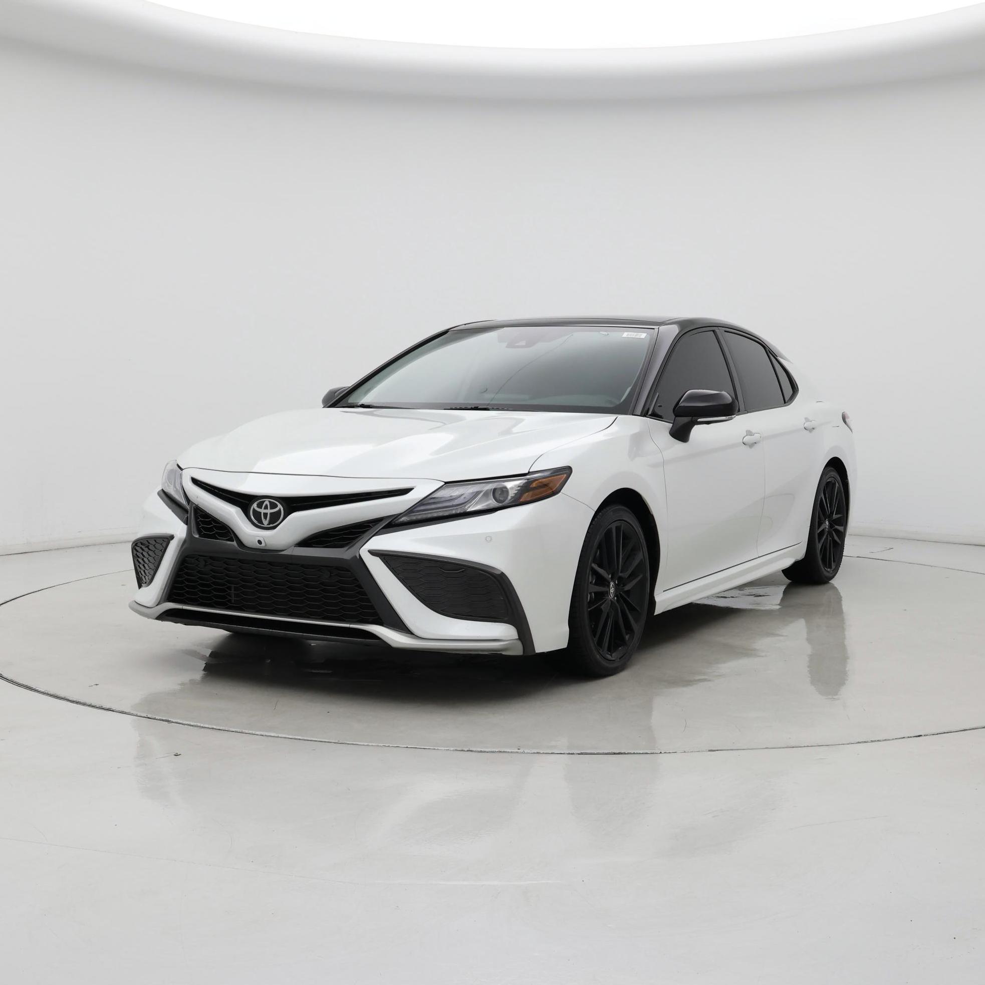 Thumbnail: 2021 Toyota Camry - 4