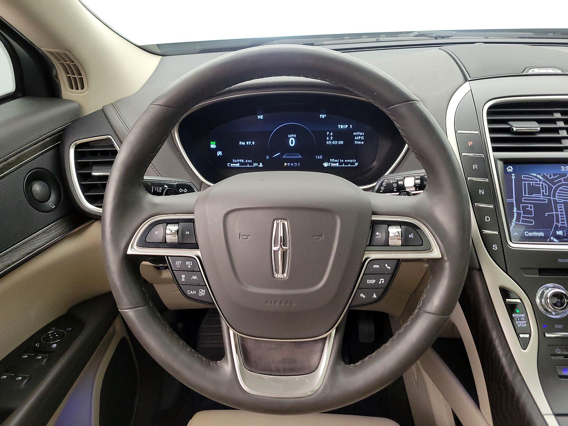 Thumbnail: 2020 Lincoln Nautilus - 10