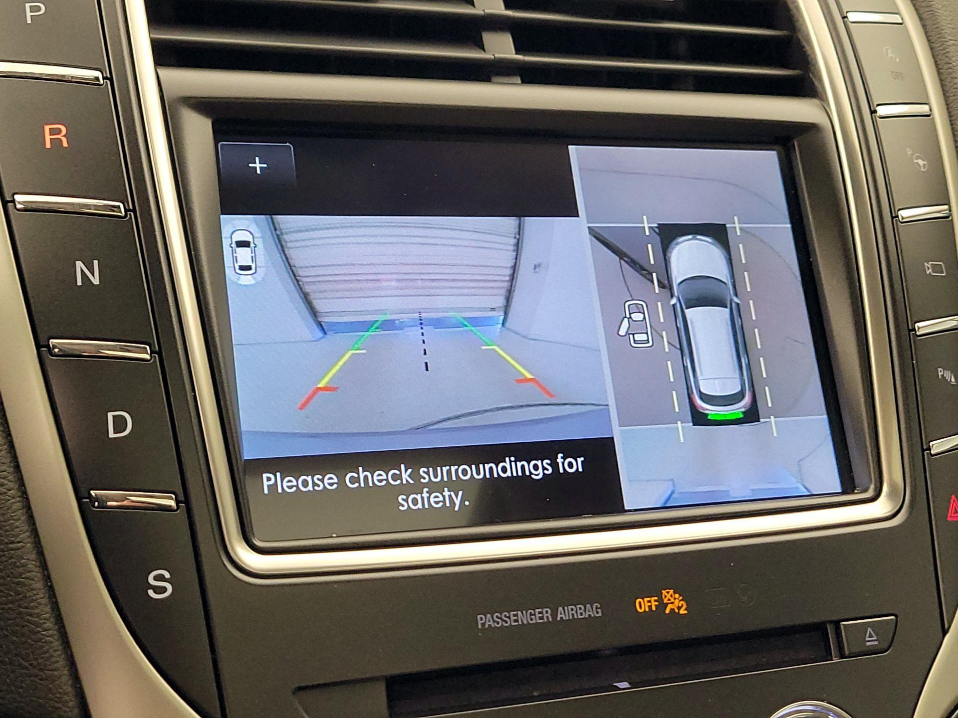 Thumbnail: 2020 Lincoln Nautilus - 15