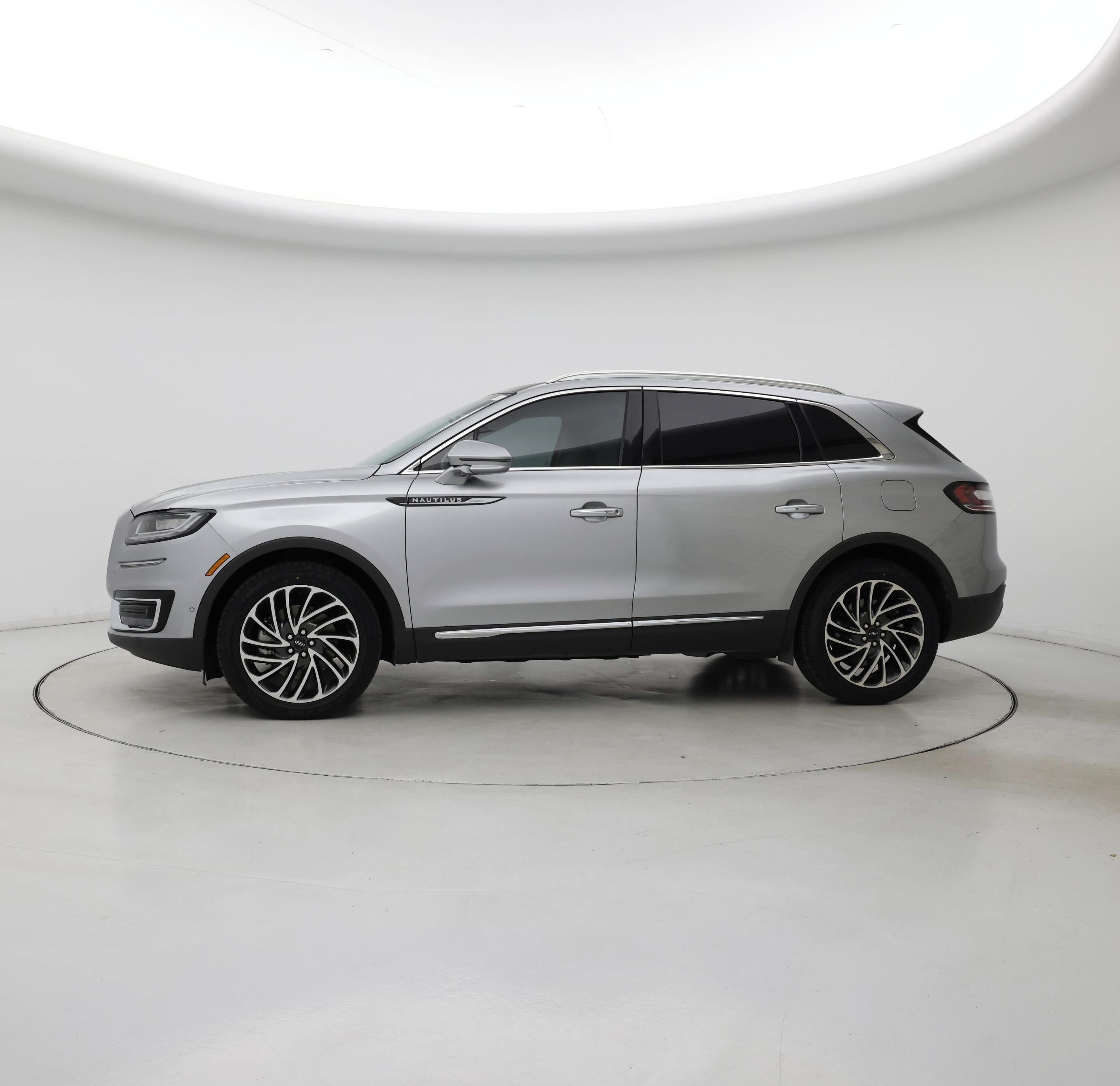 Thumbnail: 2020 Lincoln Nautilus - 3