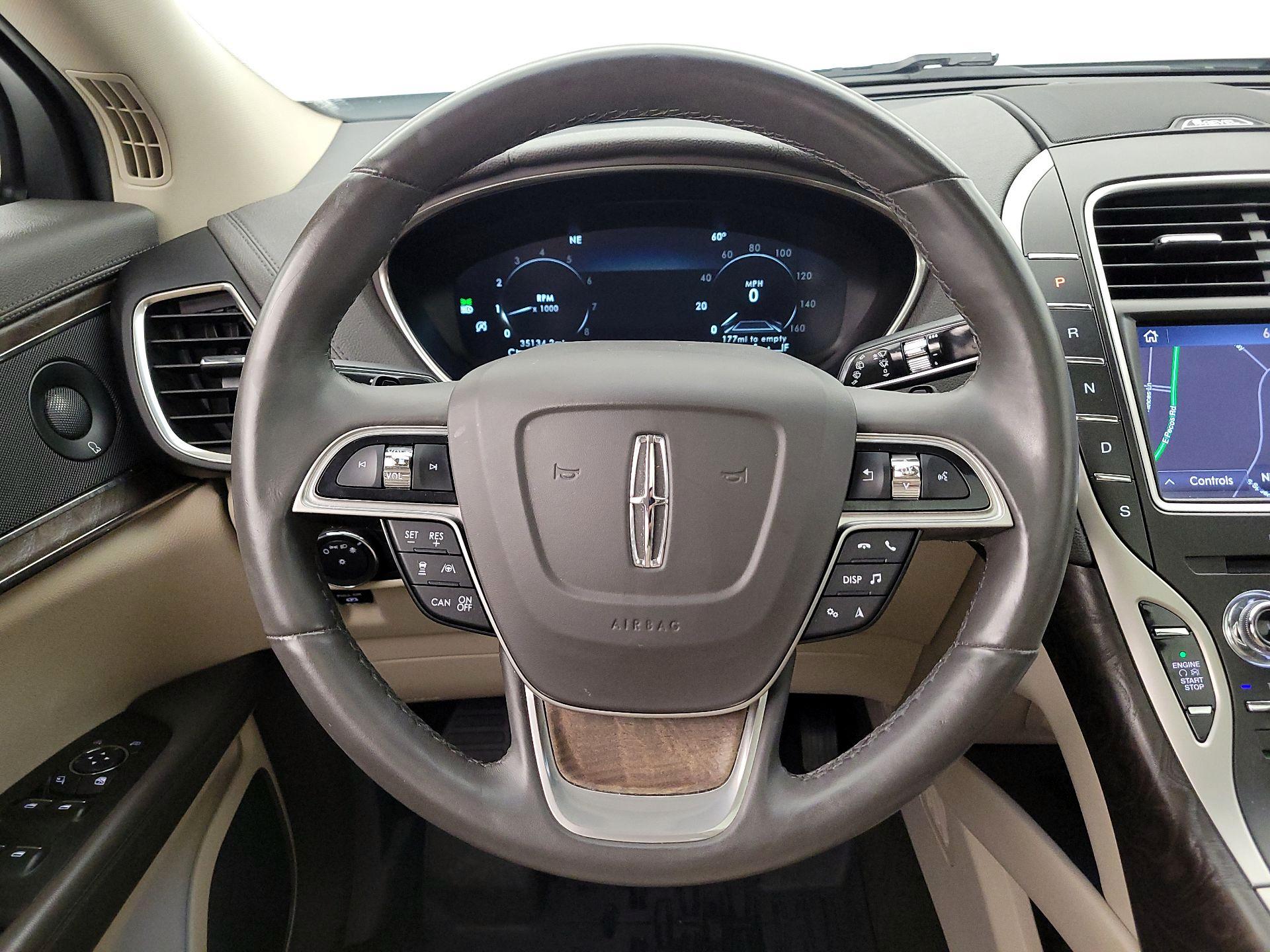 Thumbnail: 2020 Lincoln Nautilus - 10