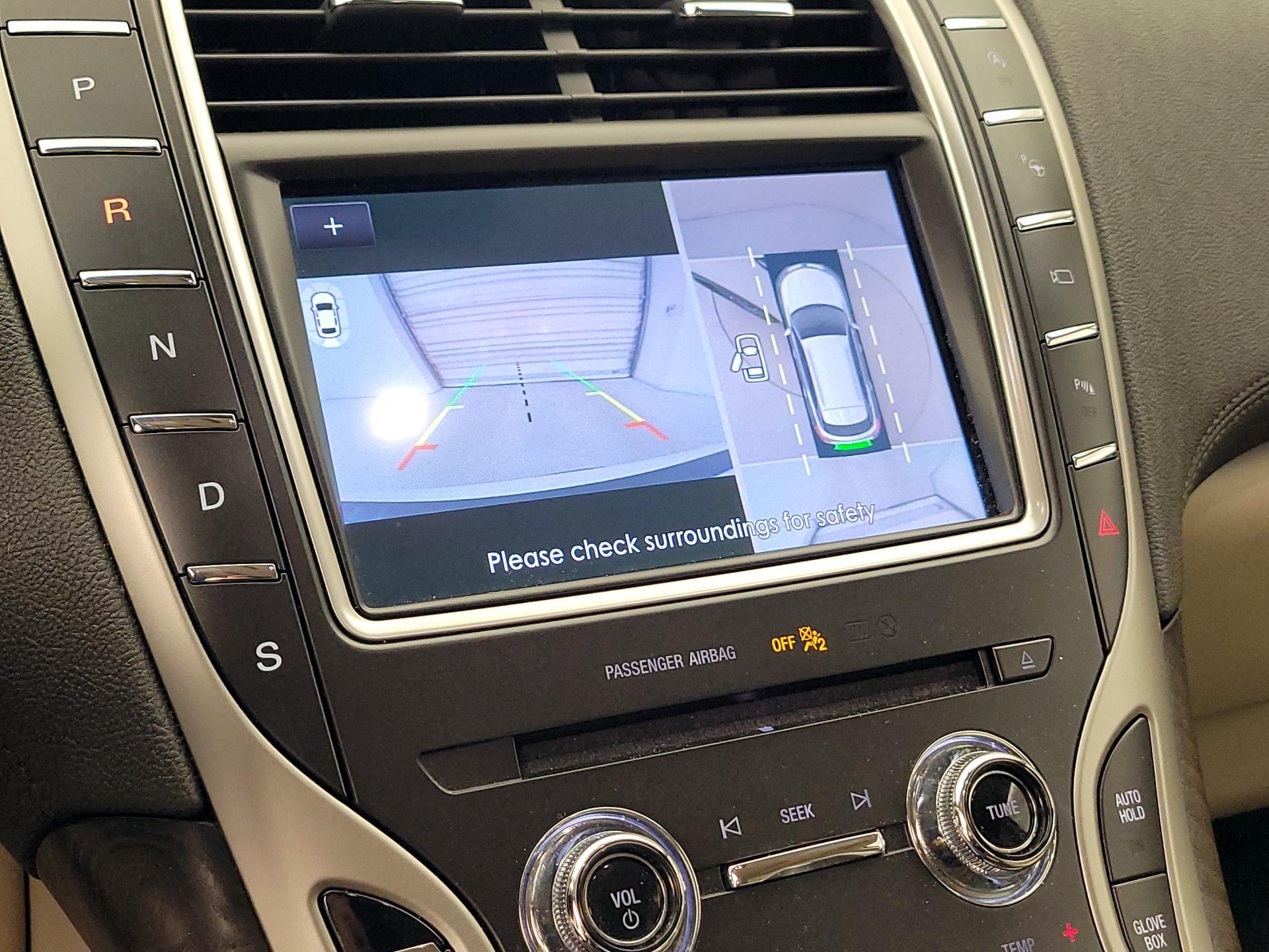 Thumbnail: 2020 Lincoln Nautilus - 15