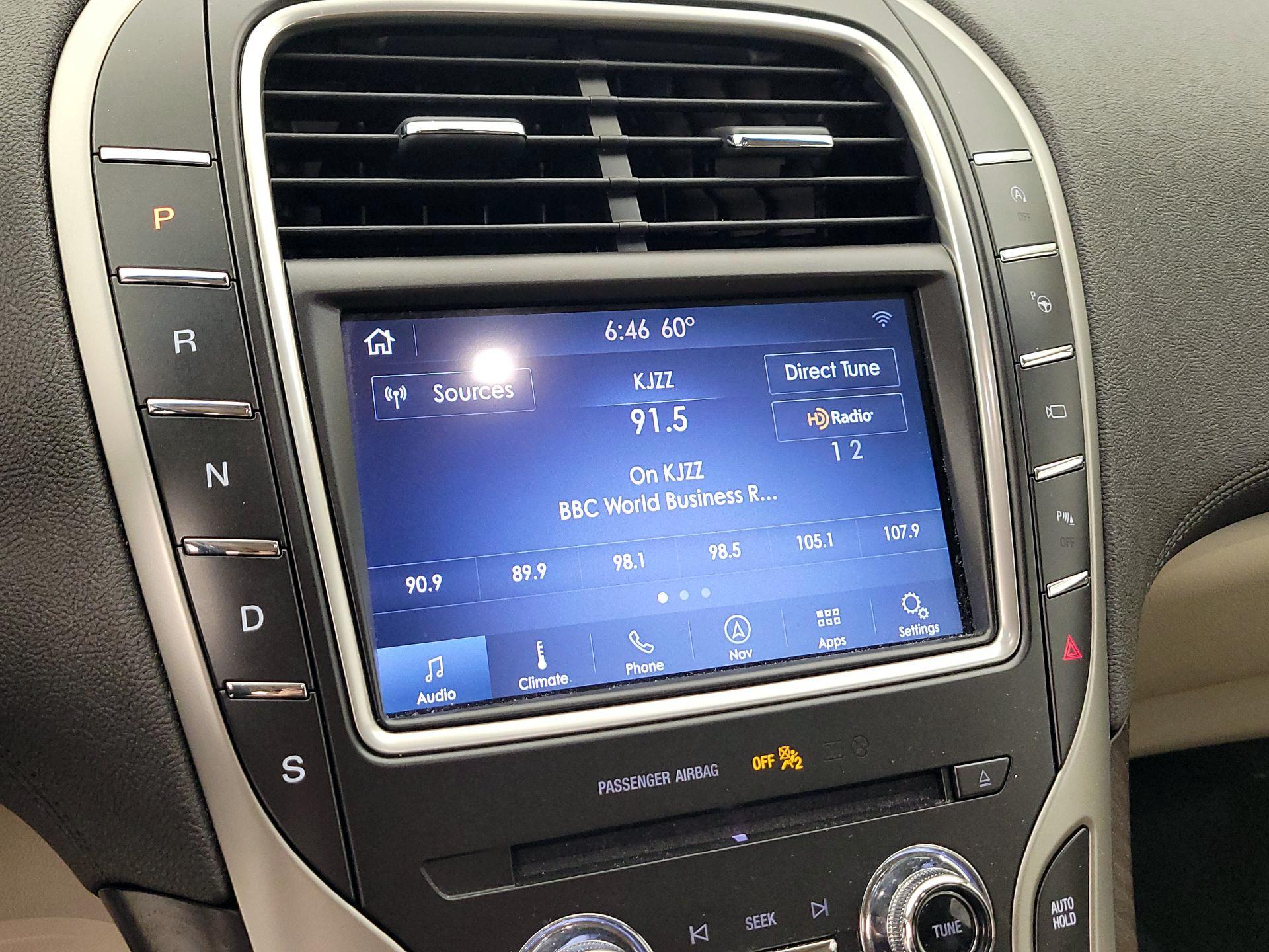 Thumbnail: 2020 Lincoln Nautilus - 16