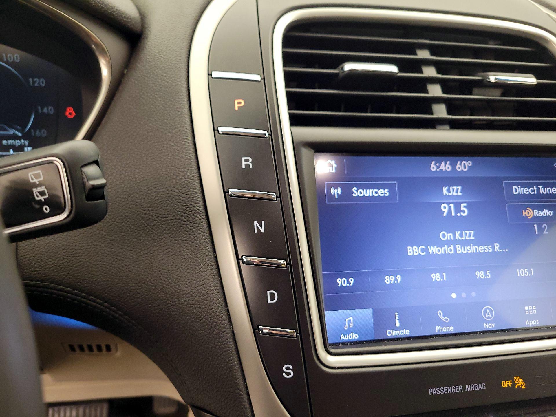 Thumbnail: 2020 Lincoln Nautilus - 18