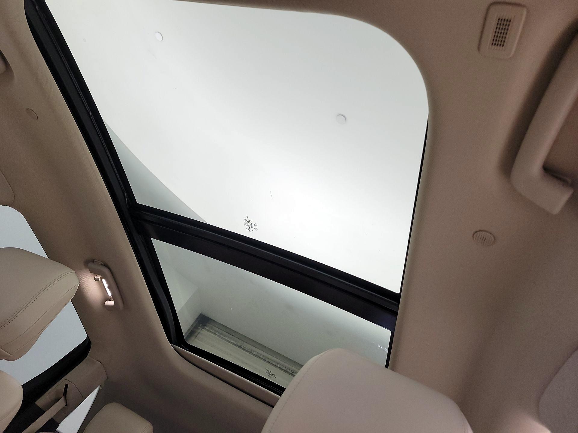 Thumbnail: 2020 Lincoln Nautilus - 20