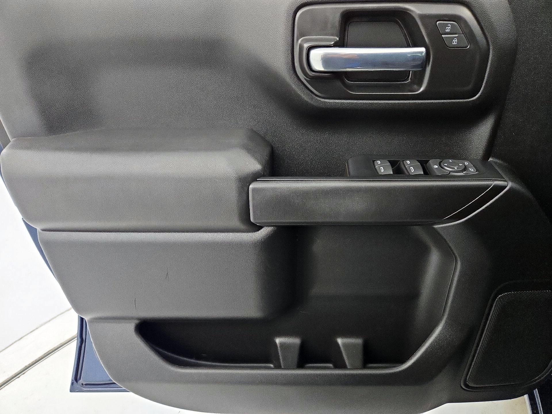 Thumbnail: 2022 Chevrolet Silverado 1500 - 12