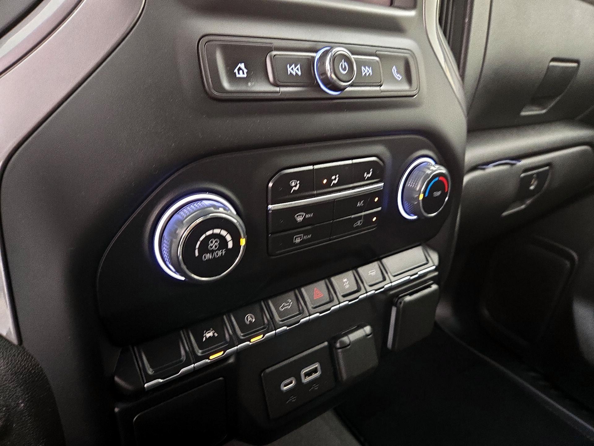 Thumbnail: 2022 Chevrolet Silverado 1500 - 16