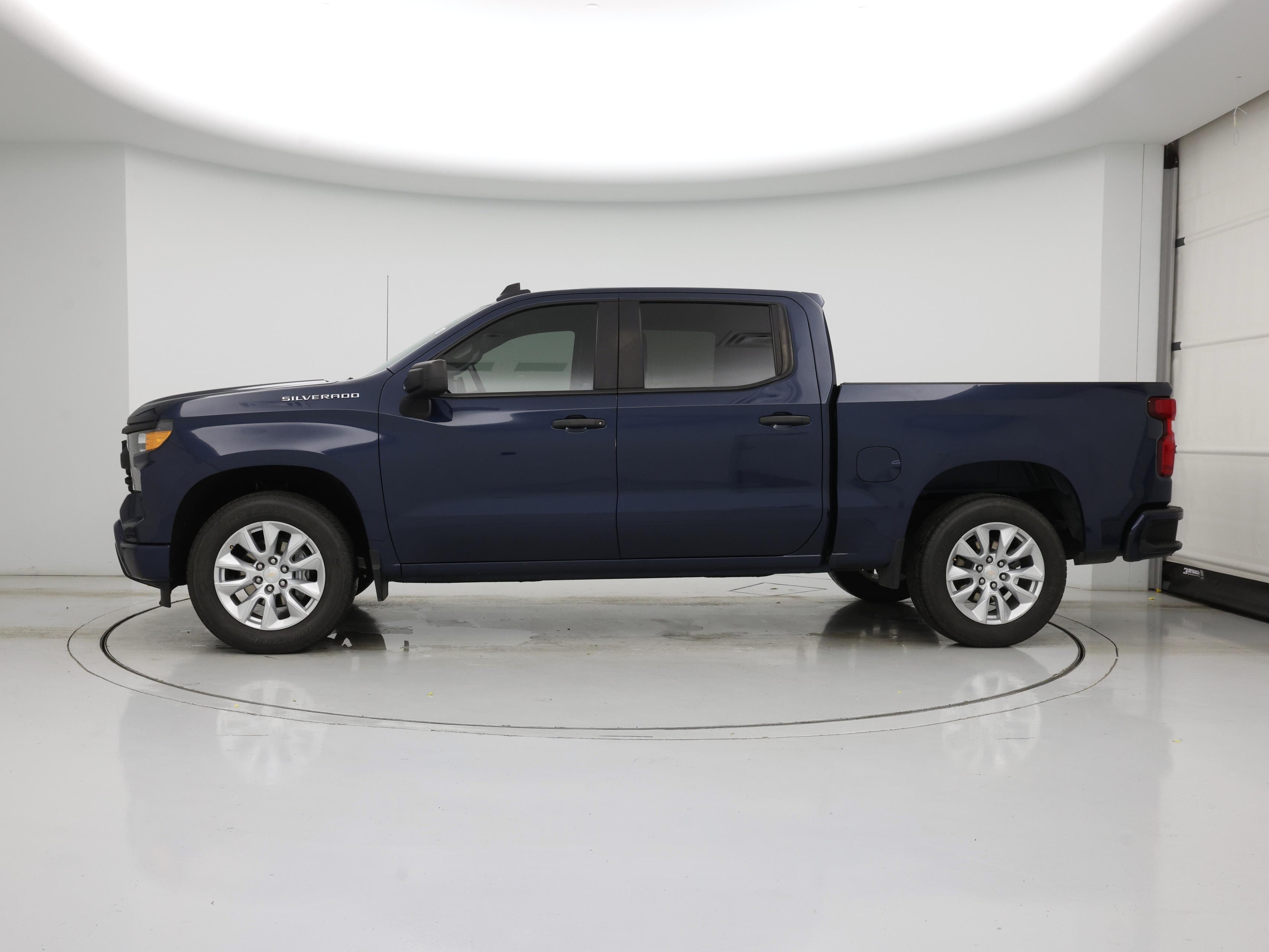 Thumbnail: 2022 Chevrolet Silverado 1500 - 3