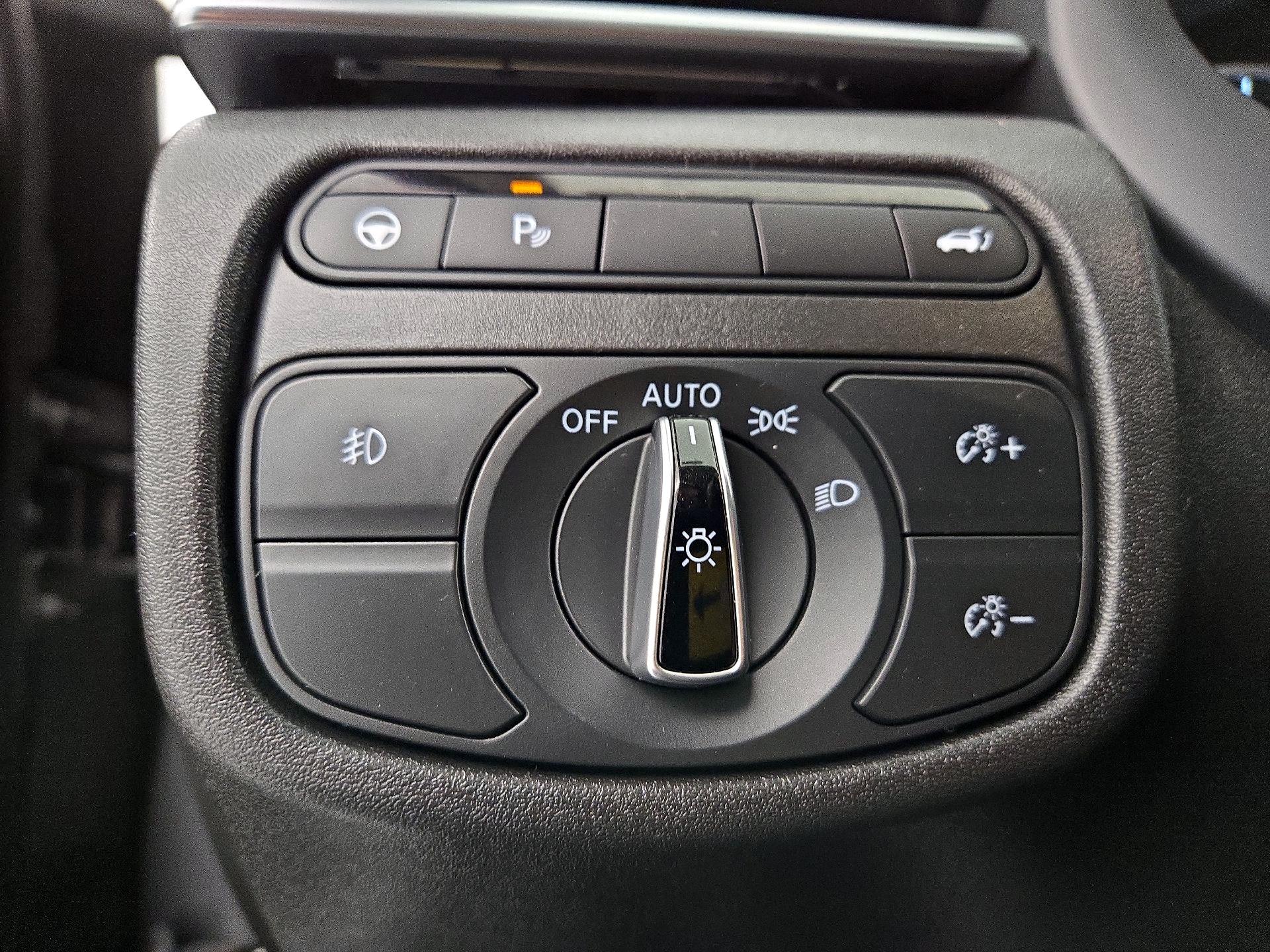 Thumbnail: 2022 INFINITI QX50 - 13