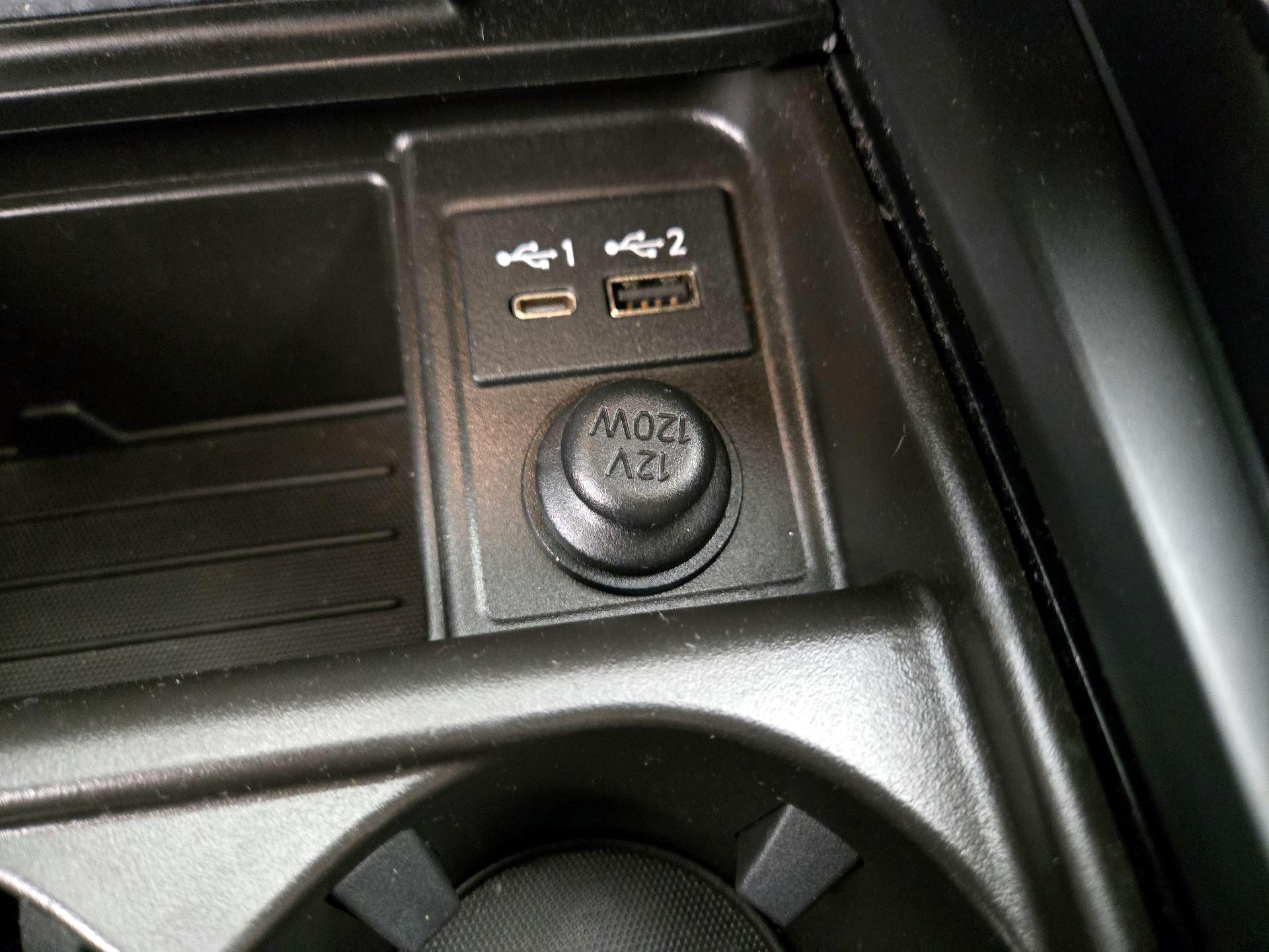 Thumbnail: 2022 INFINITI QX50 - 18