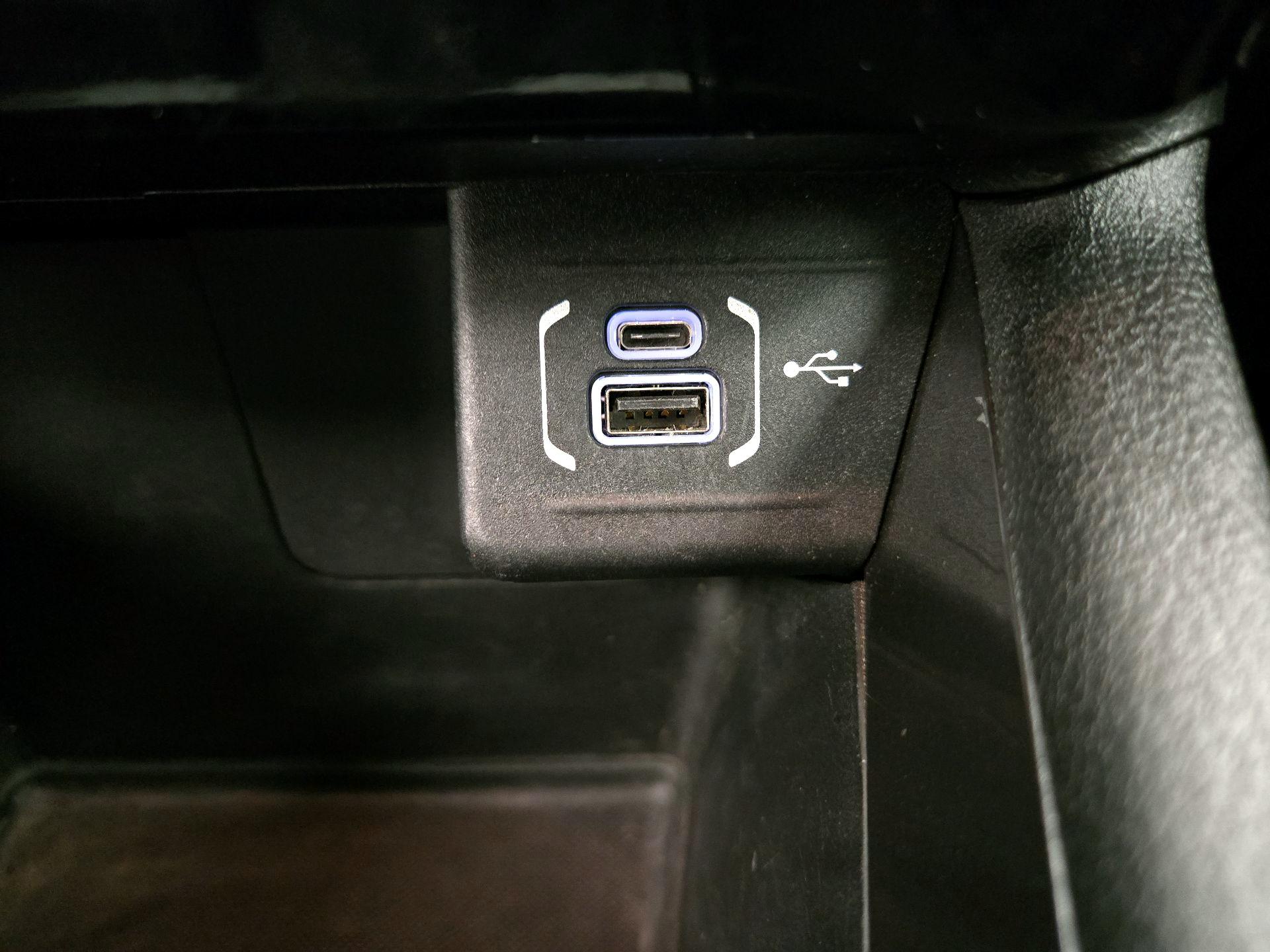 Thumbnail: 2022 Jeep Compass - 18