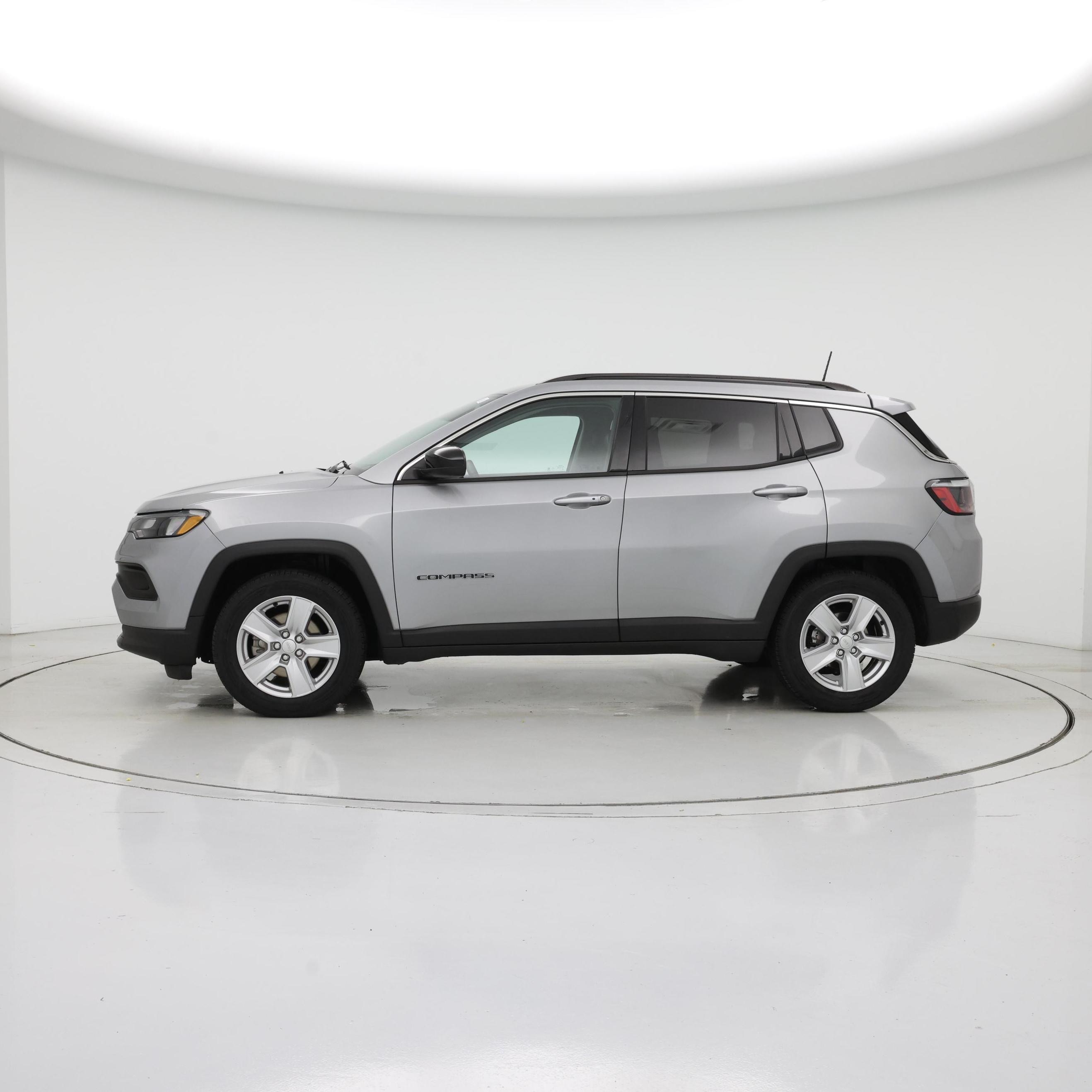Thumbnail: 2022 Jeep Compass - 3