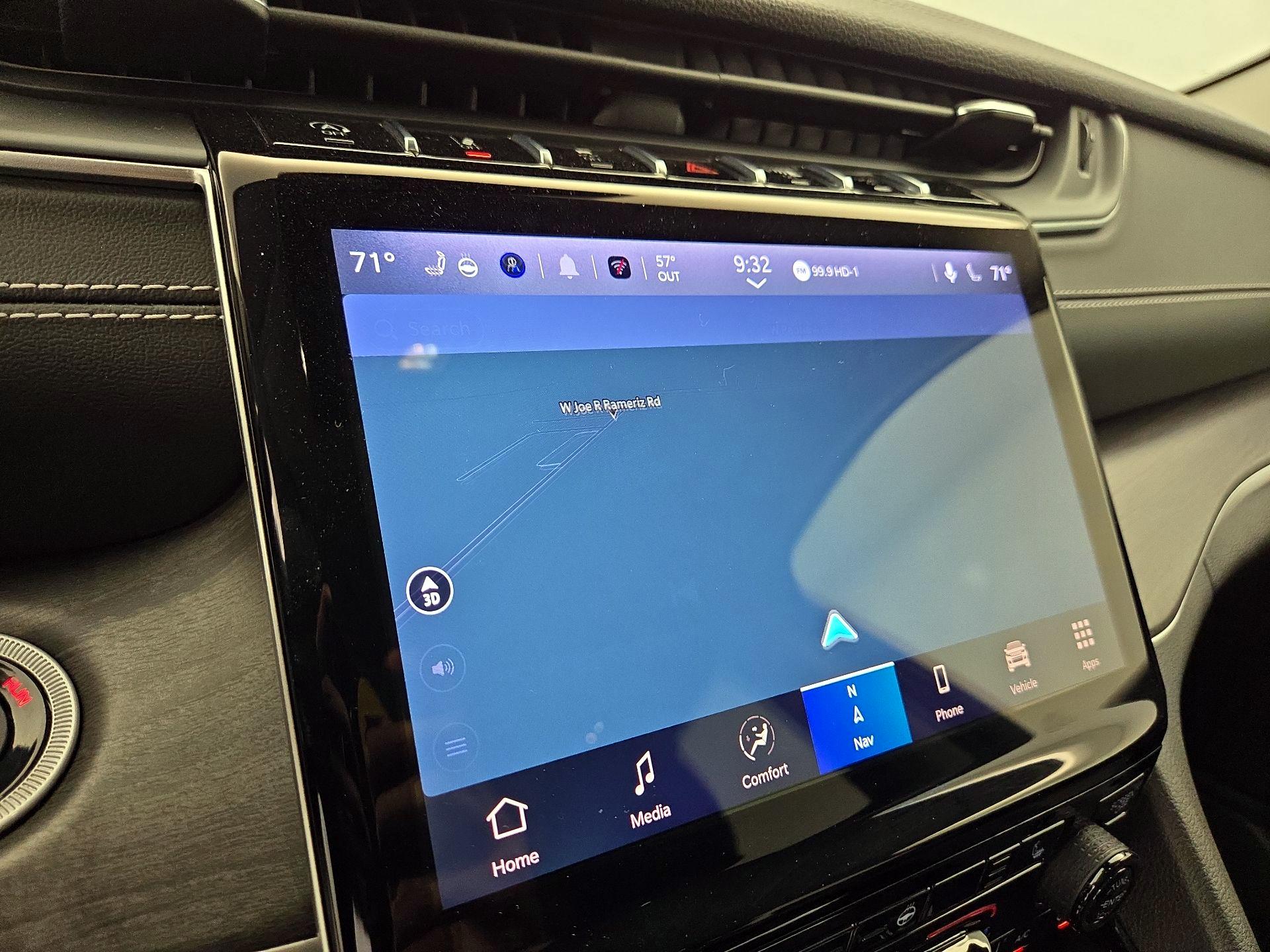 Thumbnail: 2023 Jeep Grand Cherokee - 14