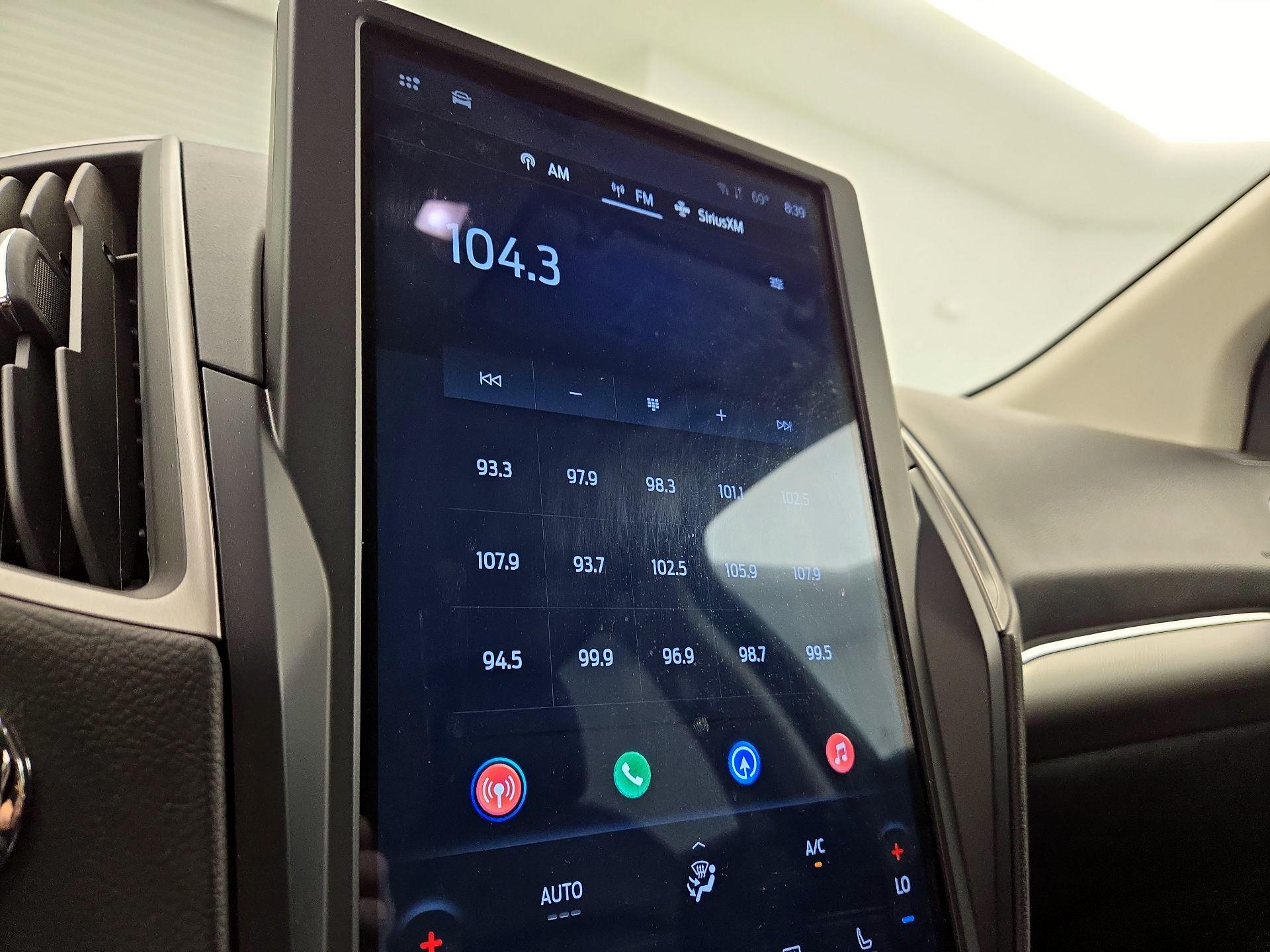 Thumbnail: 2022 Ford Edge - 16