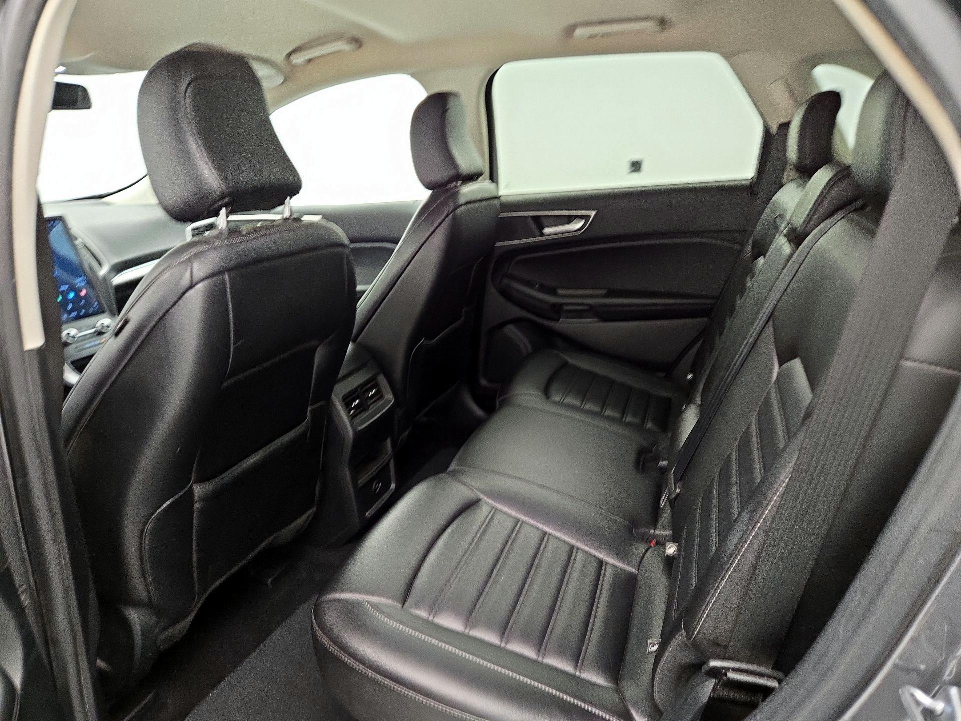 Thumbnail: 2022 Ford Edge - 20