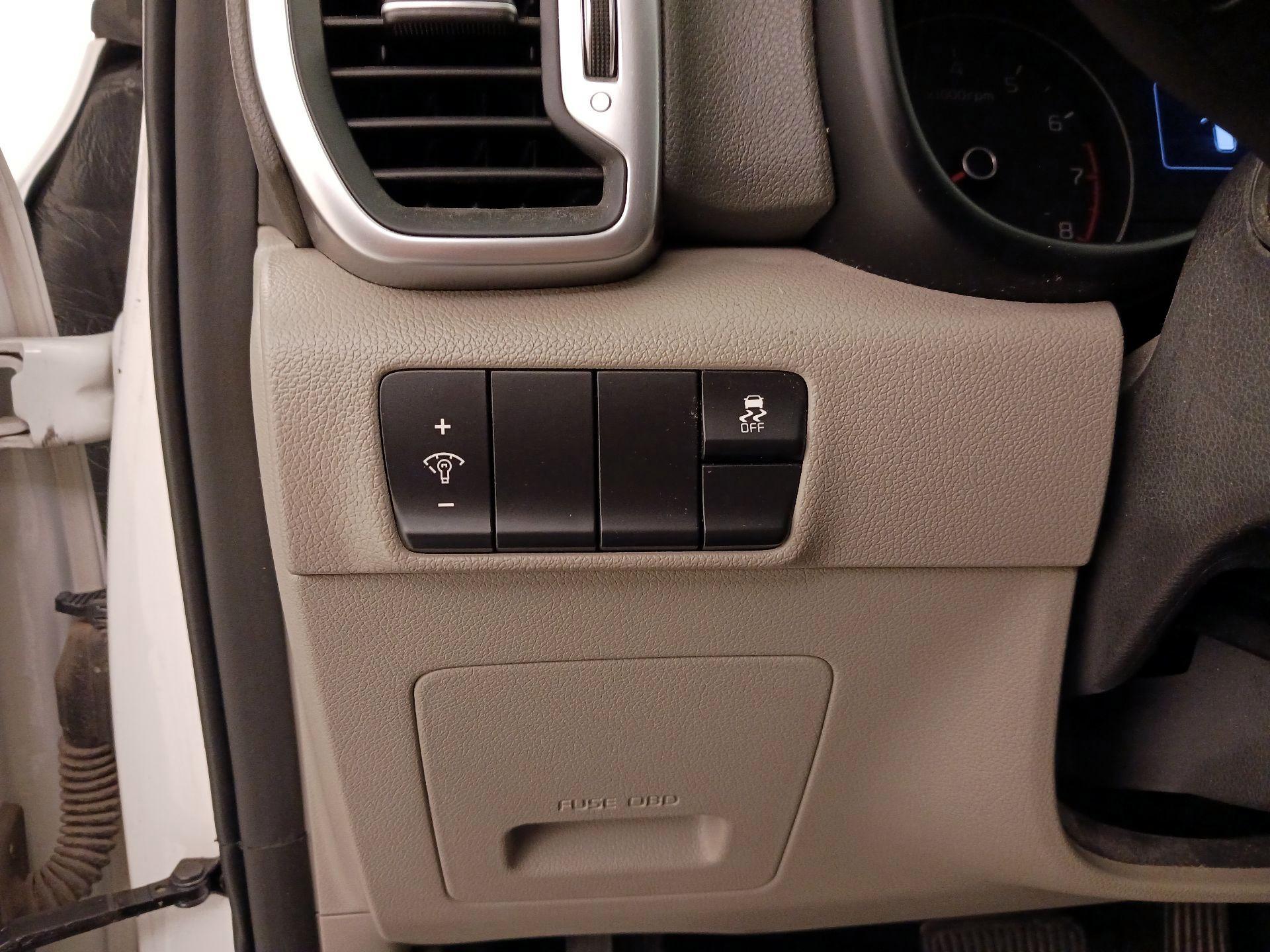 Thumbnail: 2017 Kia Sportage - 13