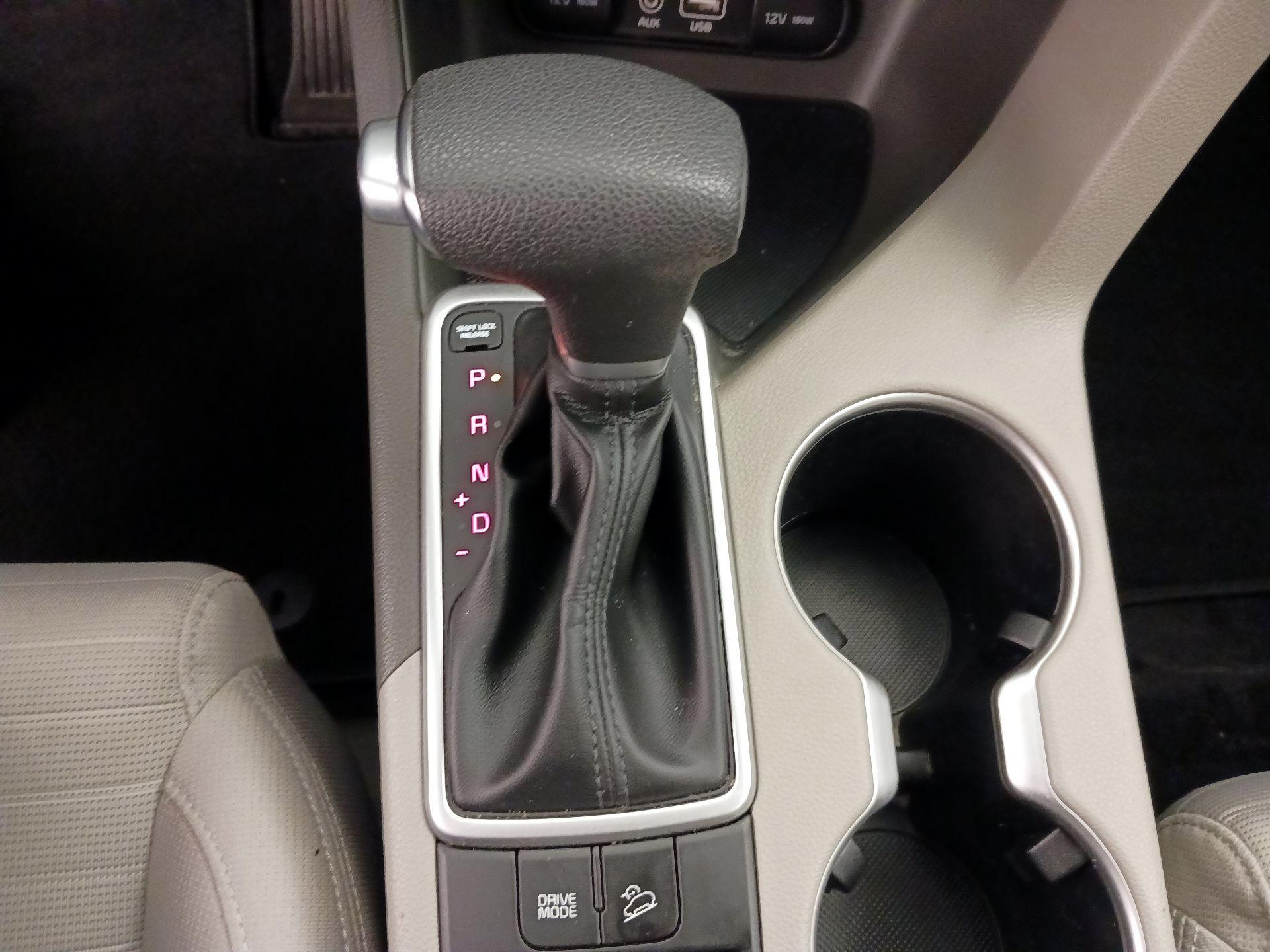 Thumbnail: 2017 Kia Sportage - 17