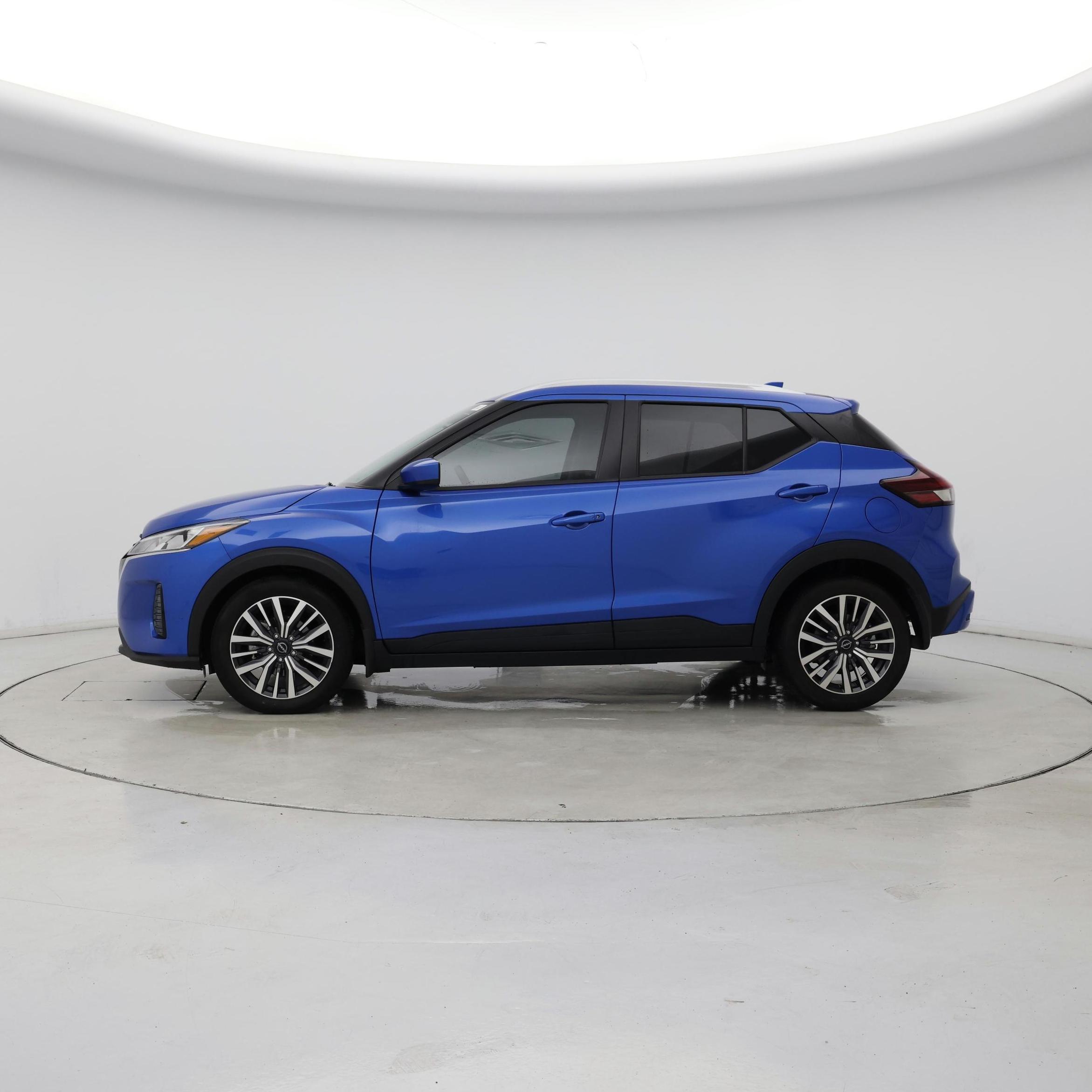 Thumbnail: 2022 Nissan Kicks - 3