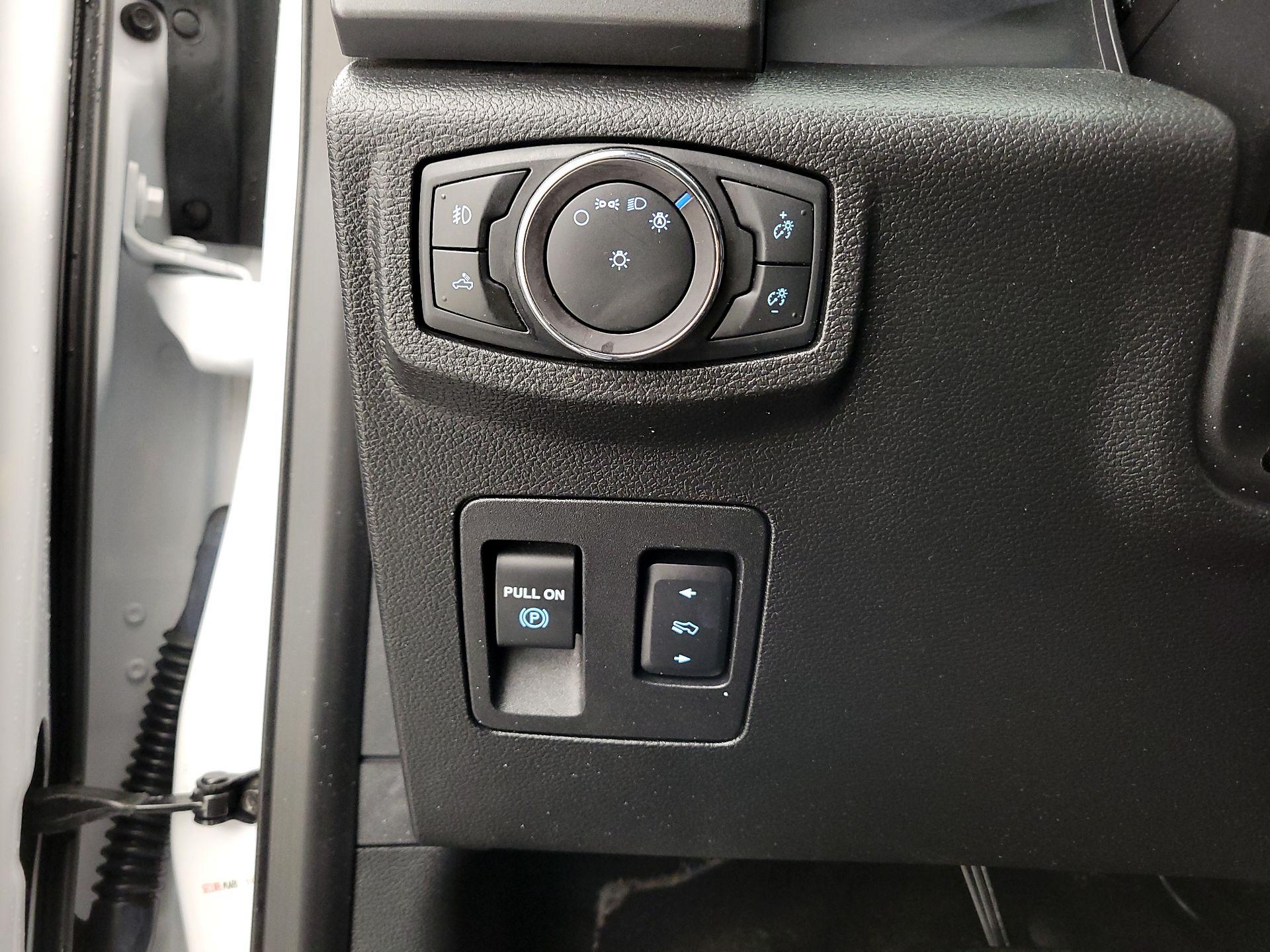 Thumbnail: 2018 Ford F-150 - 13