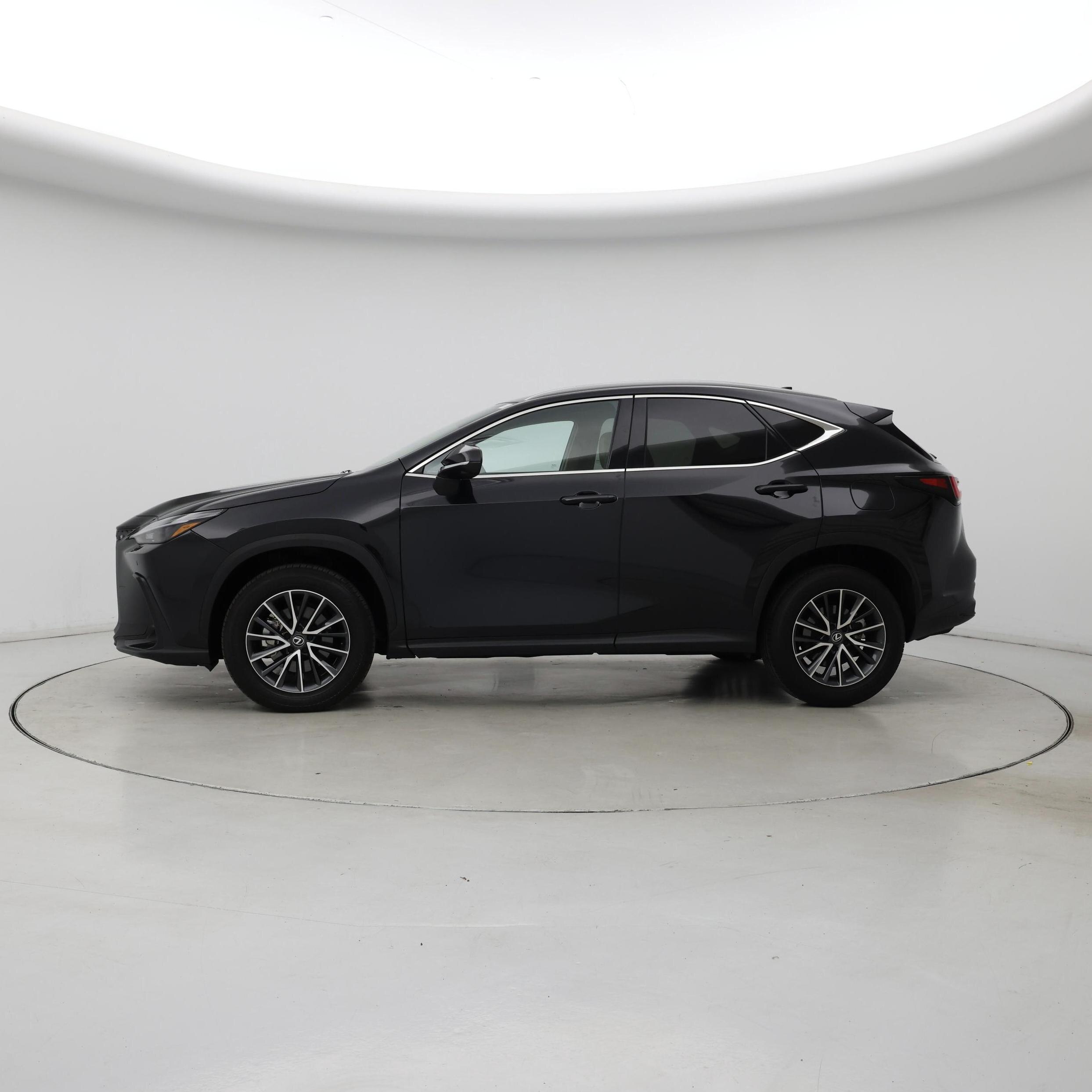 Thumbnail: 2025 Lexus NX - 3