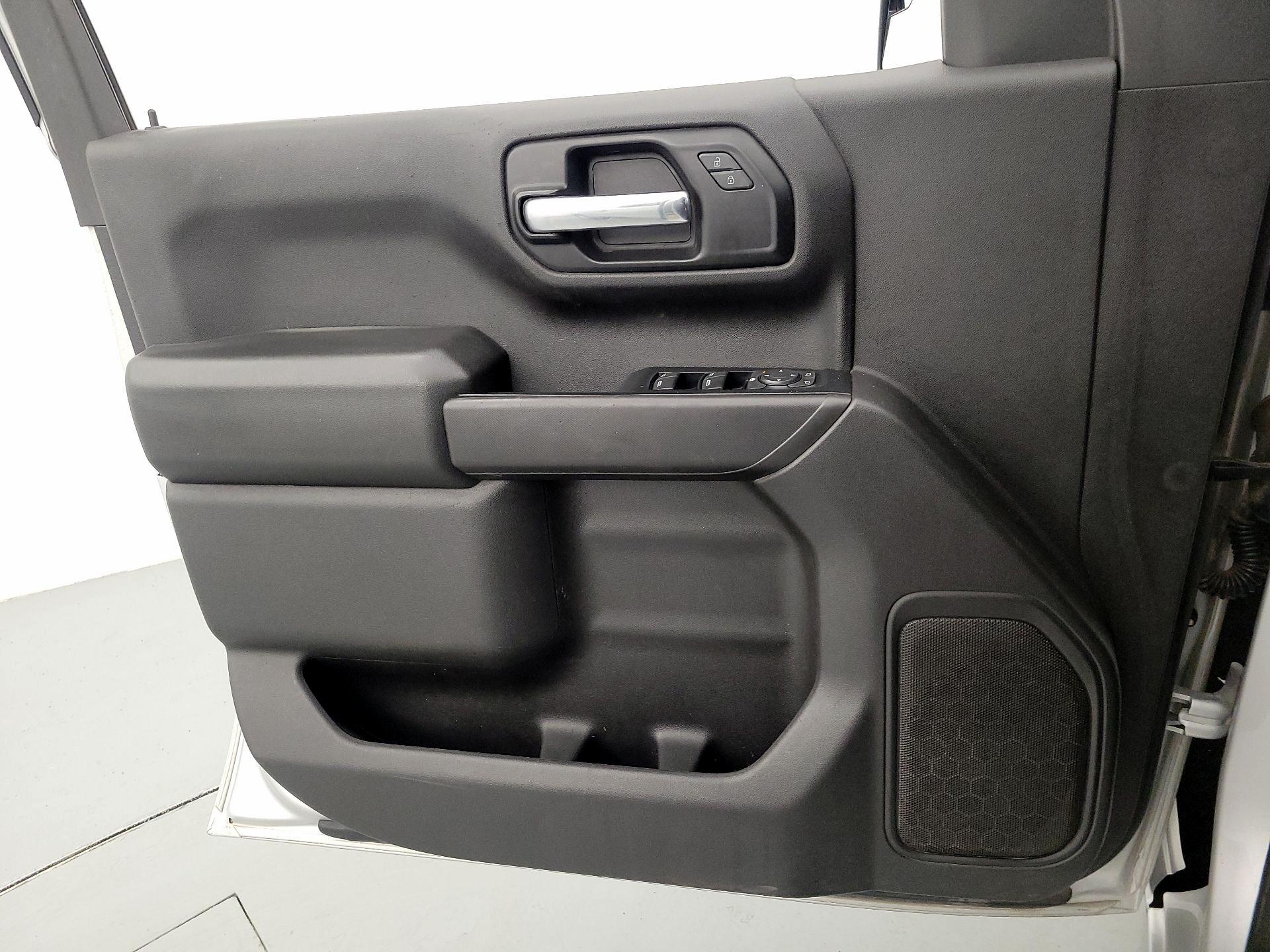 Thumbnail: 2020 Chevrolet Silverado 1500 - 12