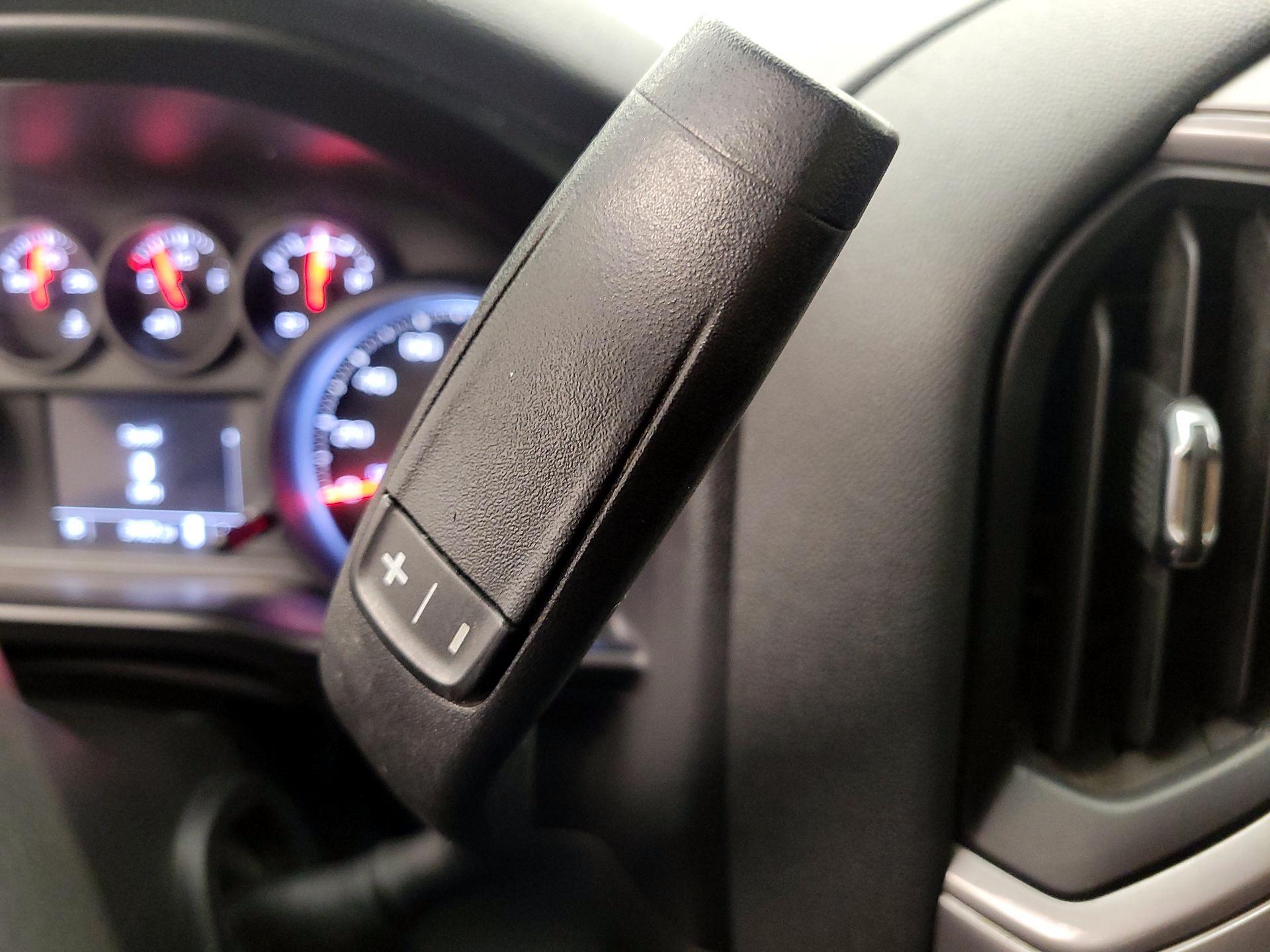 Thumbnail: 2020 Chevrolet Silverado 1500 - 17