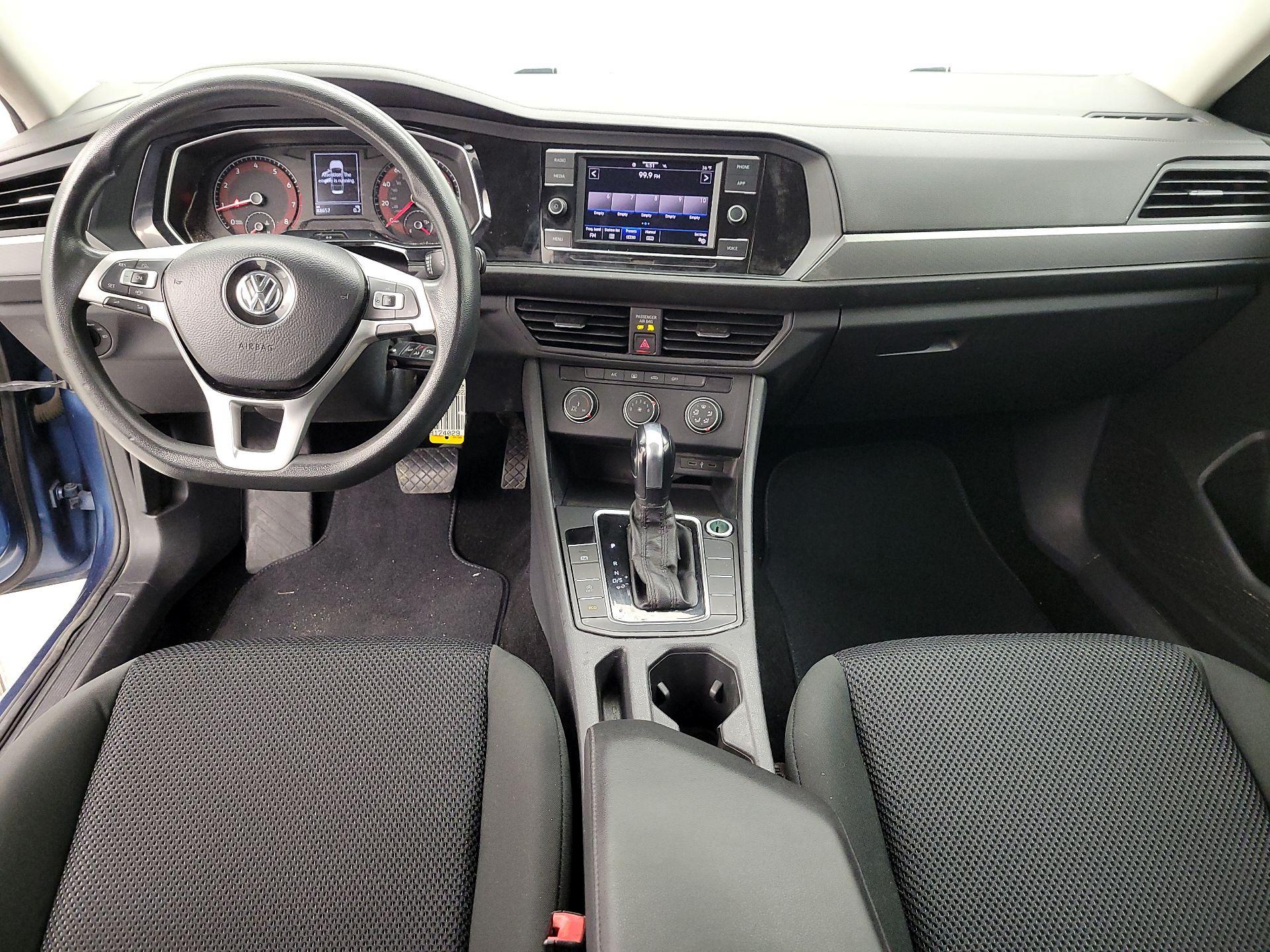 Thumbnail: 2020 Volkswagen Jetta - 9