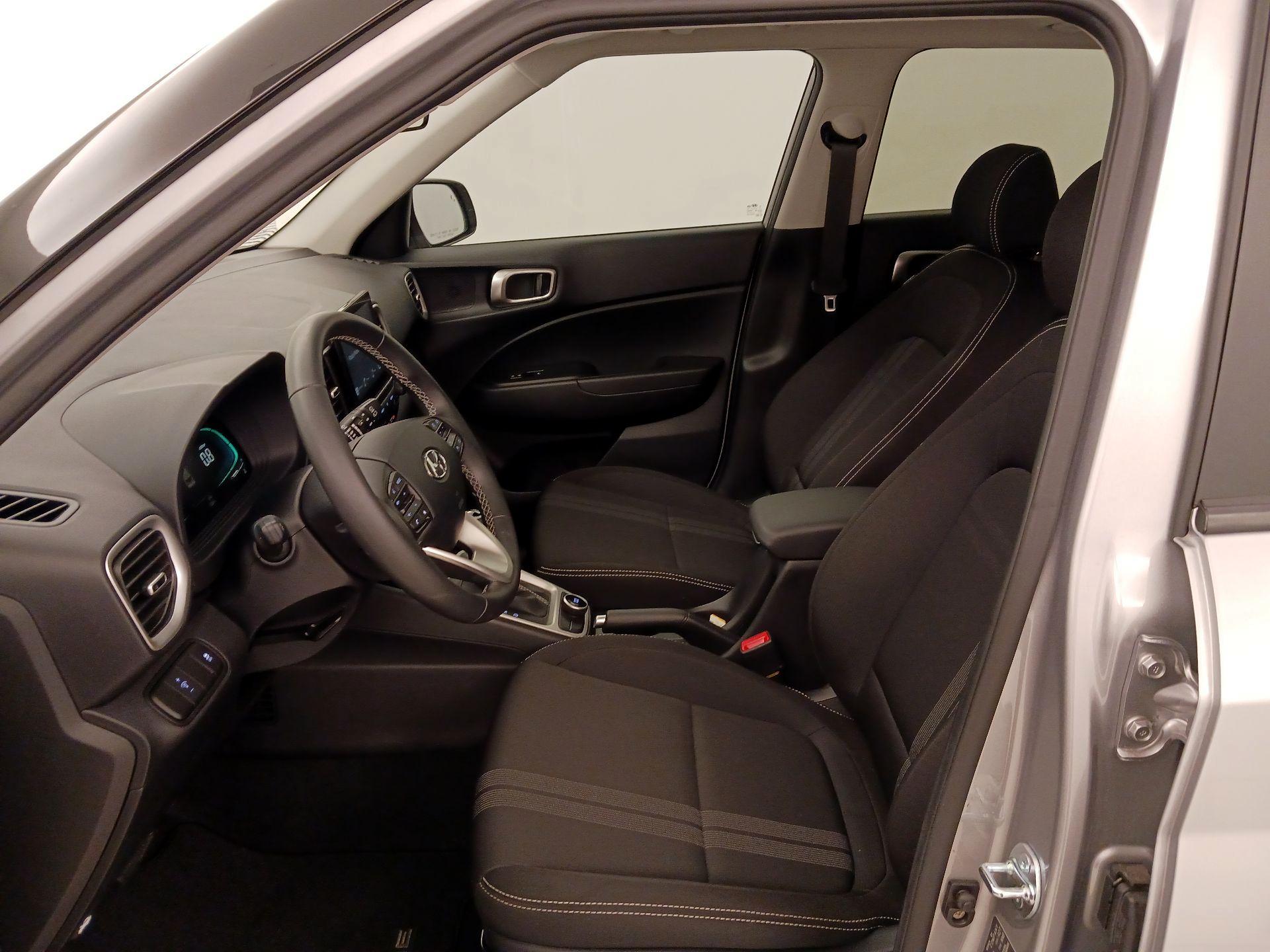 Thumbnail: 2025 Hyundai Venue - 11