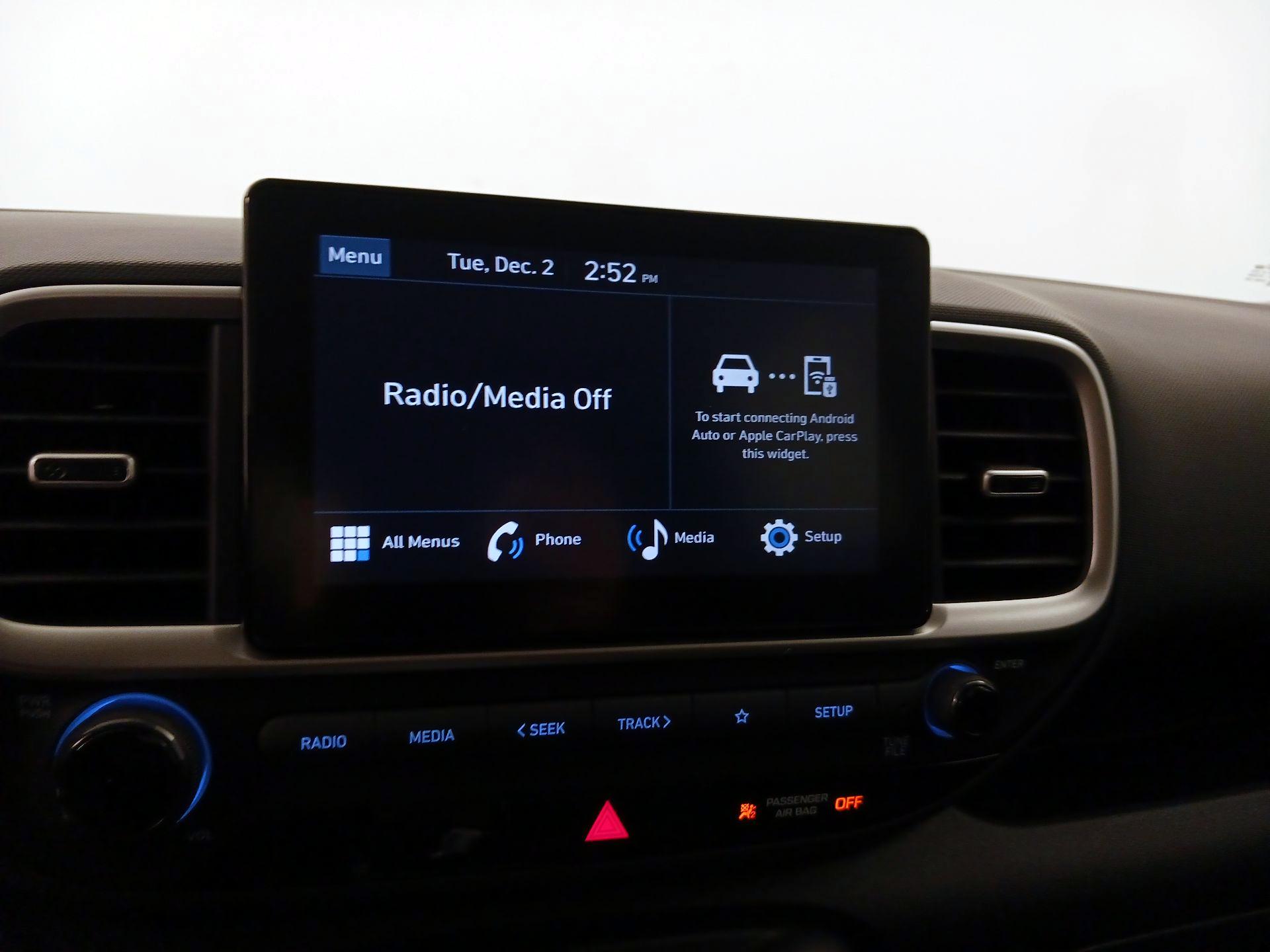 Thumbnail: 2025 Hyundai Venue - 15