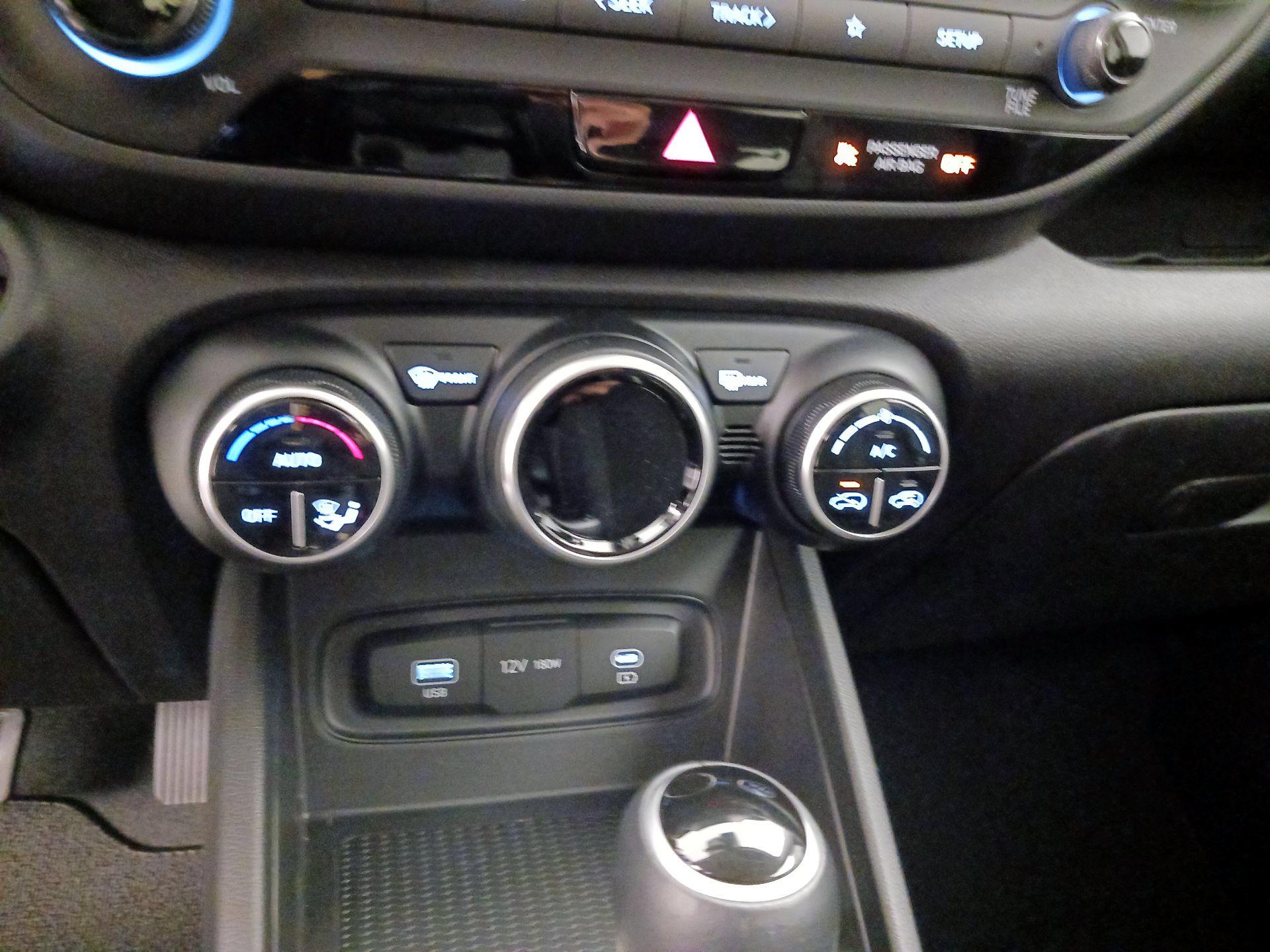 Thumbnail: 2025 Hyundai Venue - 16