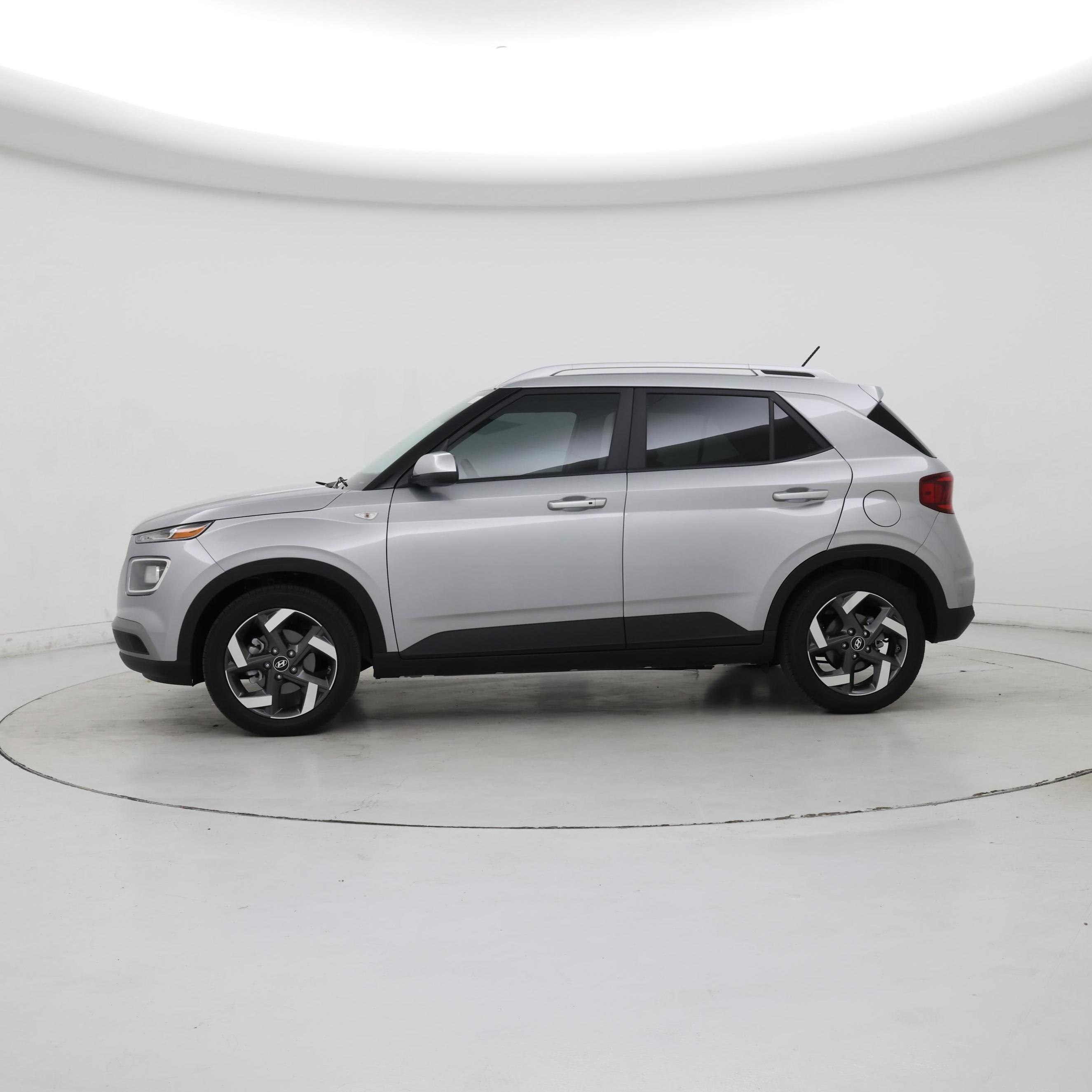 Thumbnail: 2025 Hyundai Venue - 3