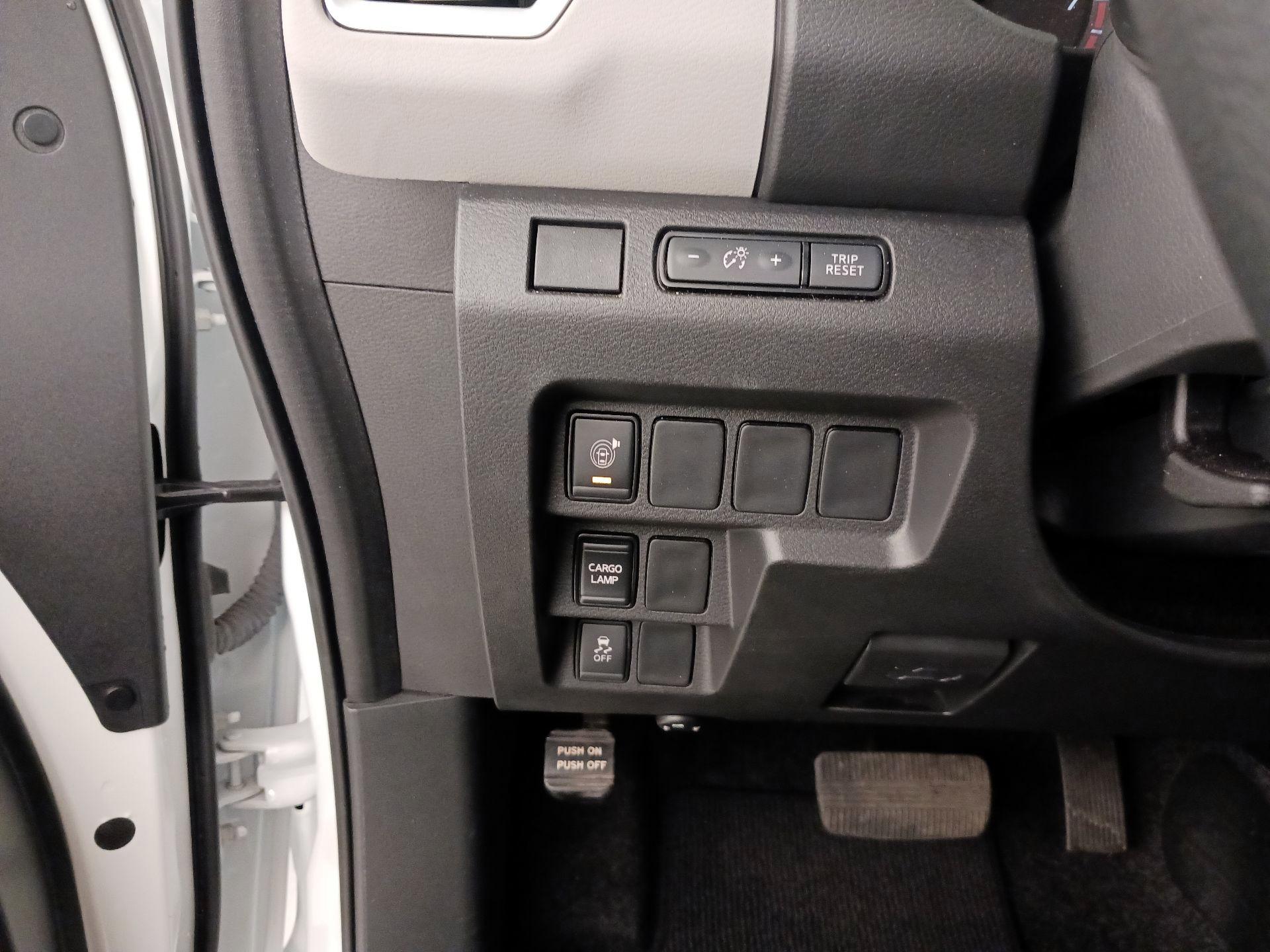 Thumbnail: 2025 Nissan Frontier - 13