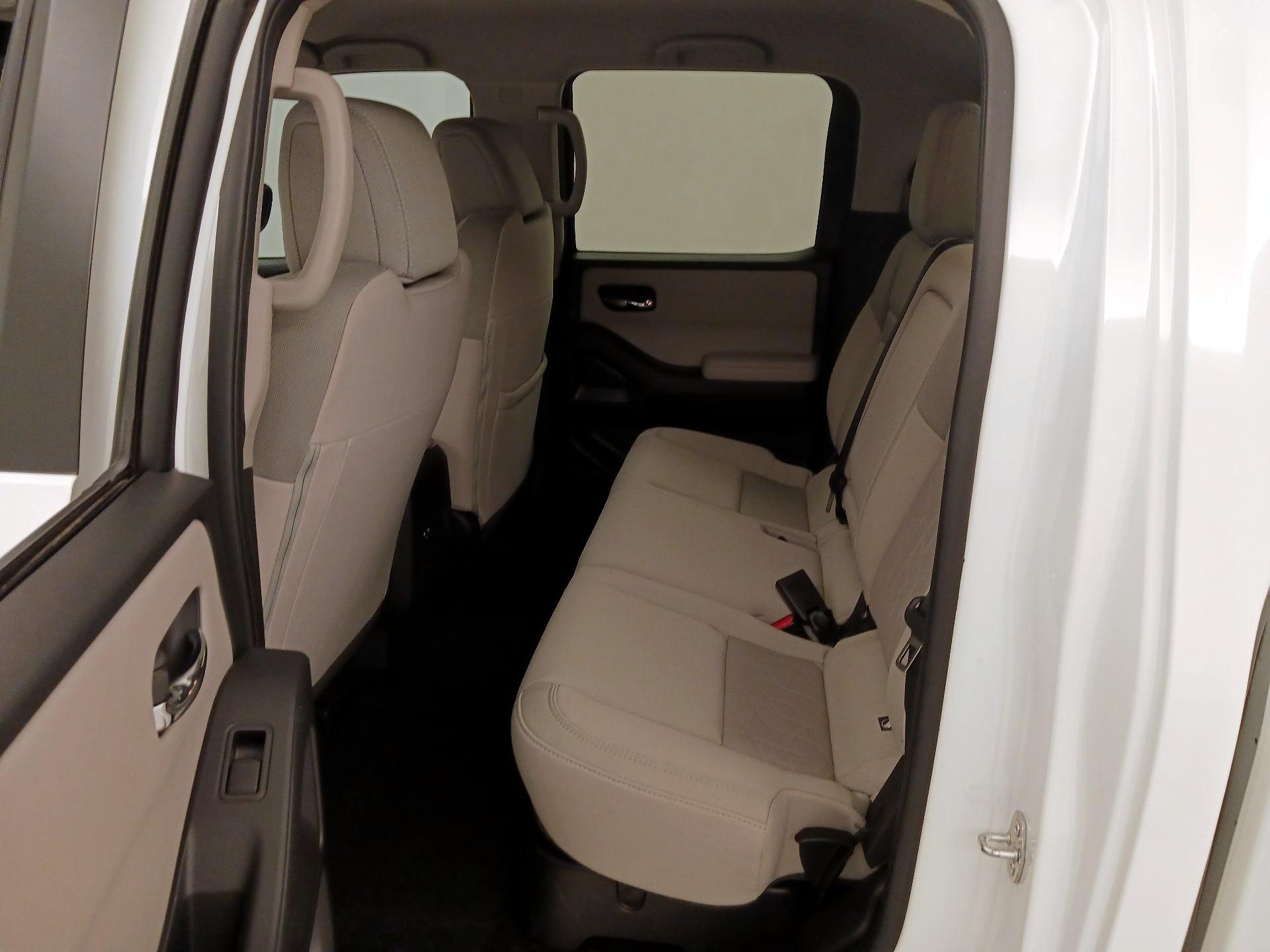 Thumbnail: 2025 Nissan Frontier - 20