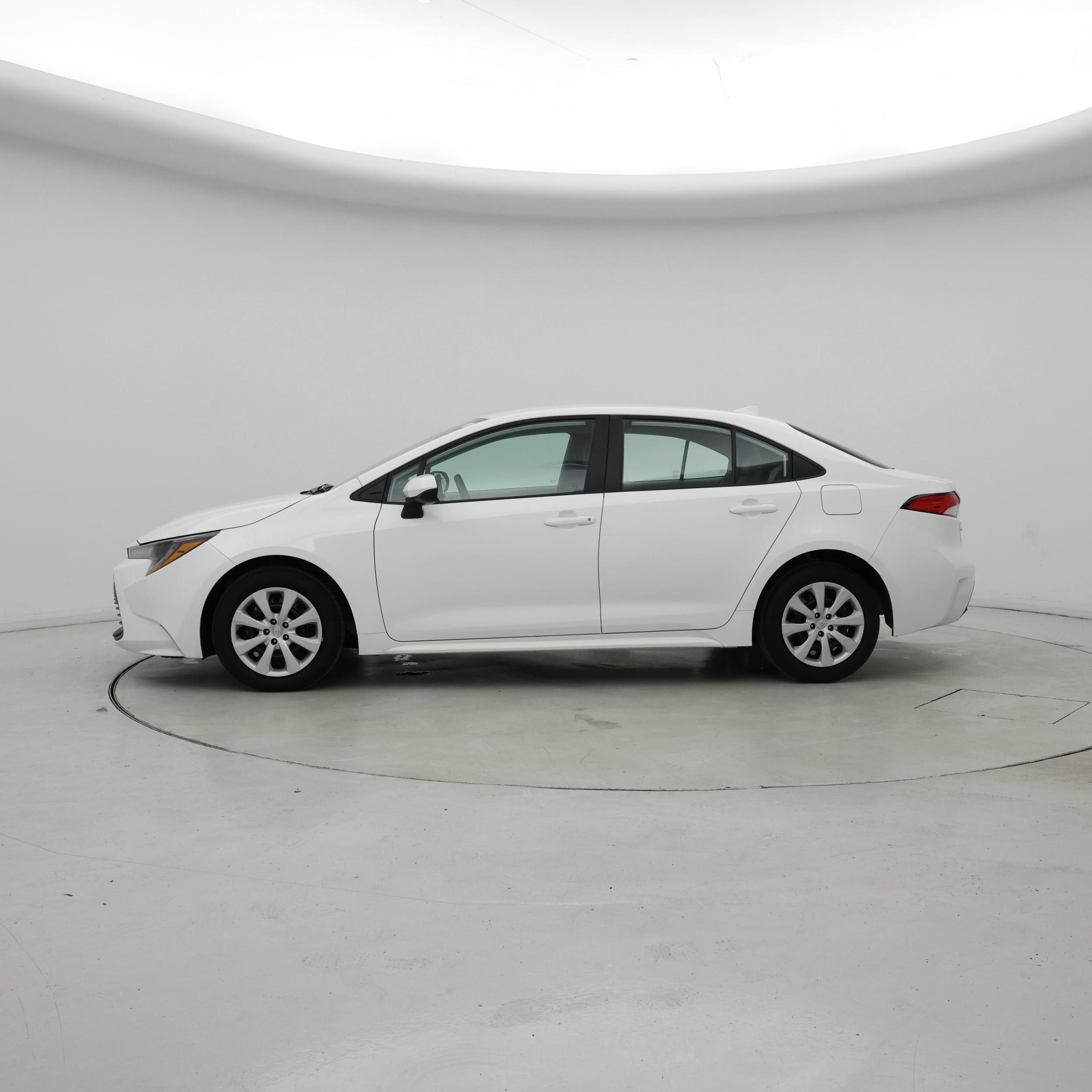 Thumbnail: 2024 Toyota Corolla - 3