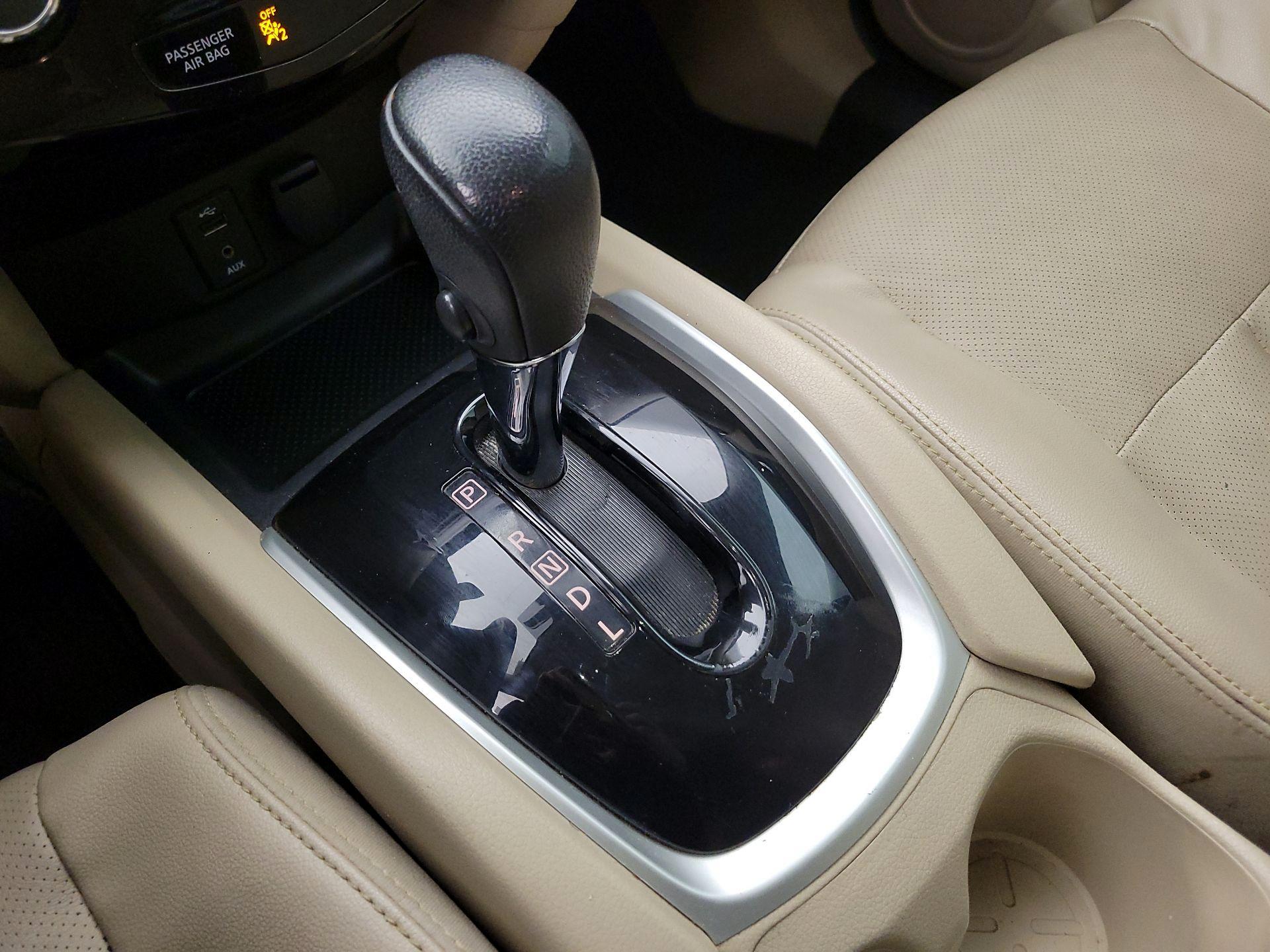 Thumbnail: 2016 Nissan Rogue - 18