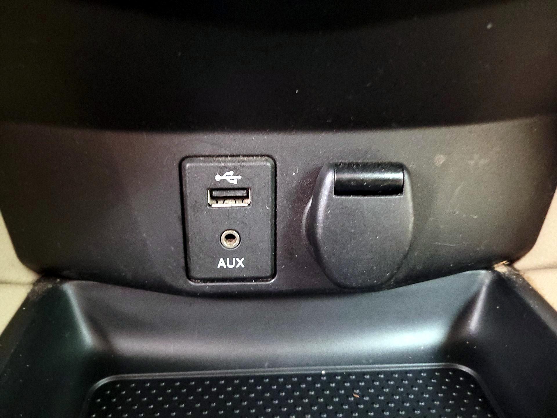 Thumbnail: 2016 Nissan Rogue - 19