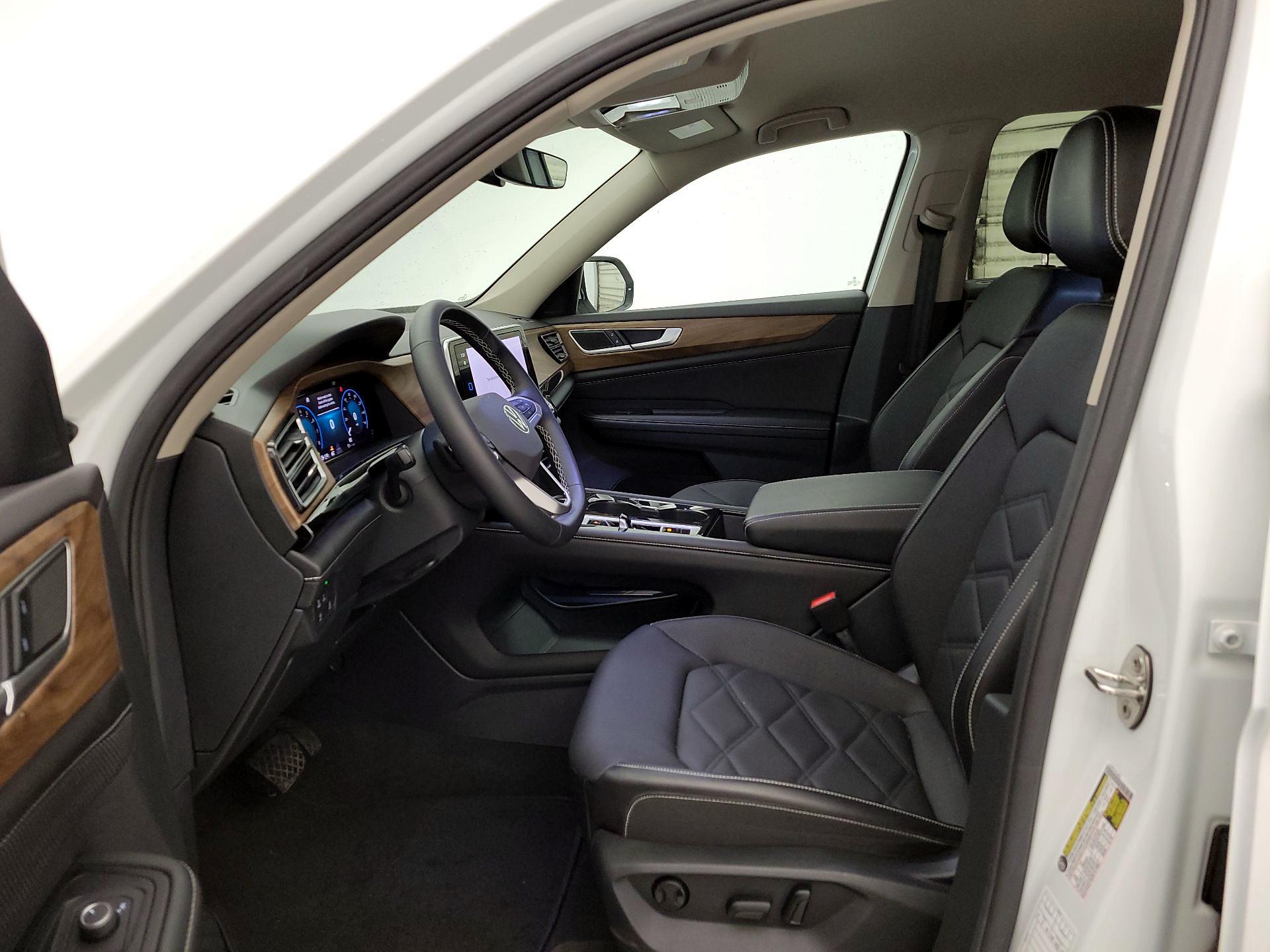 Thumbnail: 2024 Volkswagen Atlas - 11