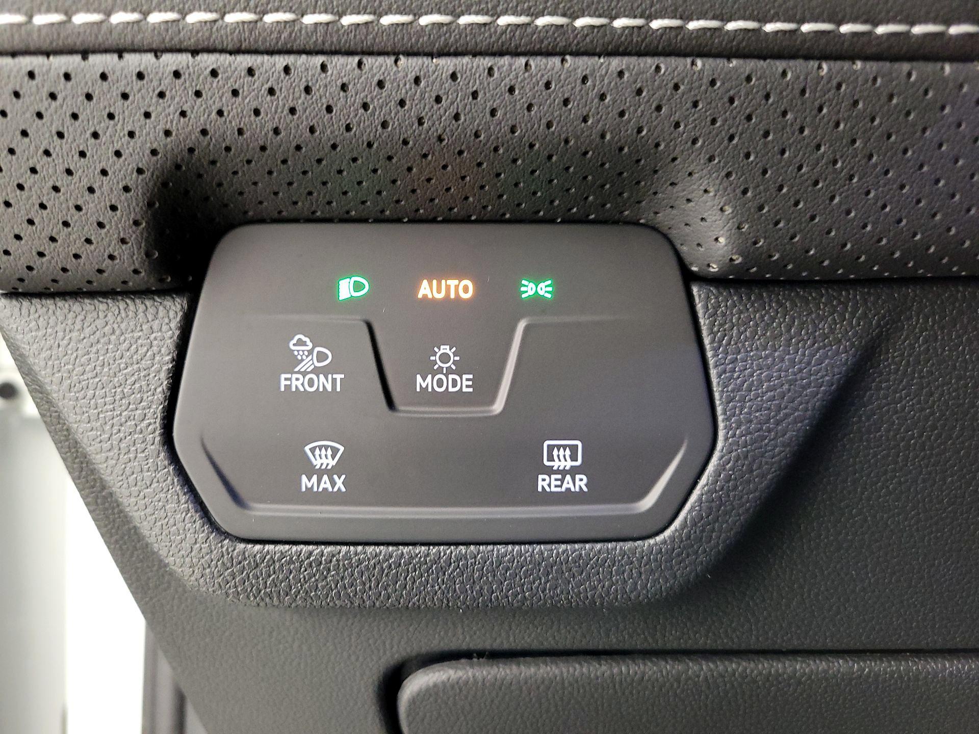 Thumbnail: 2024 Volkswagen Atlas - 13