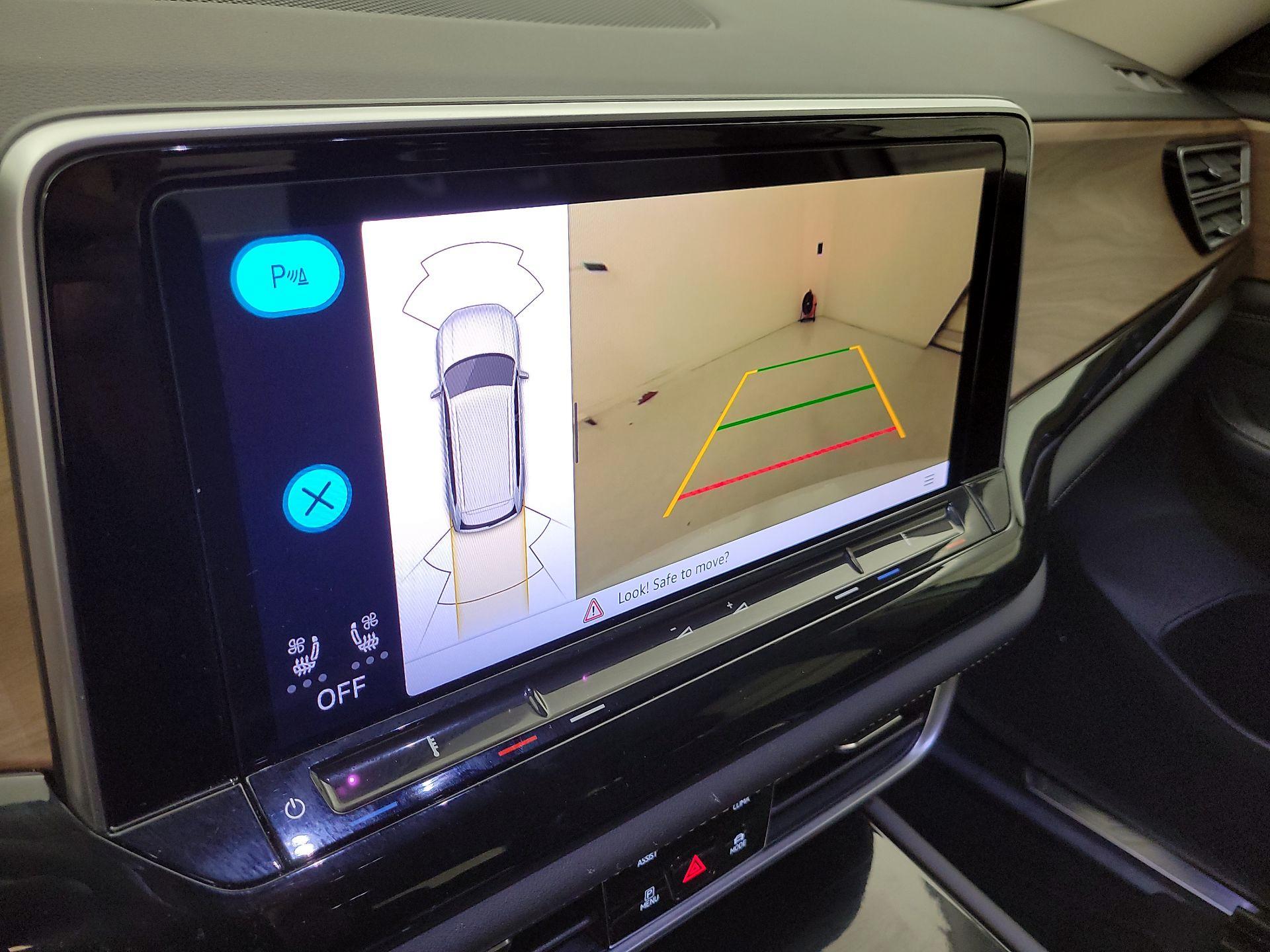 Thumbnail: 2024 Volkswagen Atlas - 14