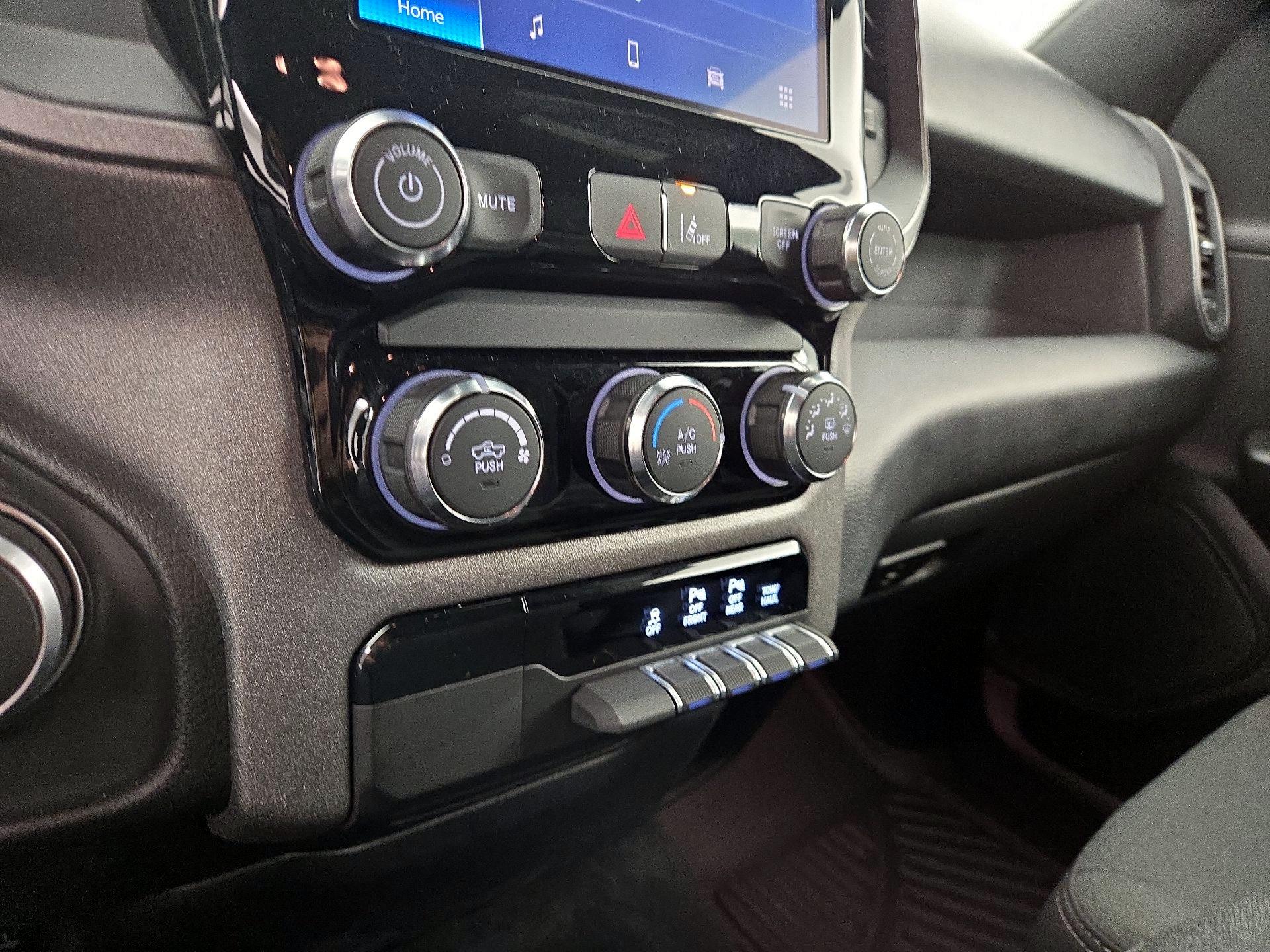 Thumbnail: 2025 RAM 1500 - 16