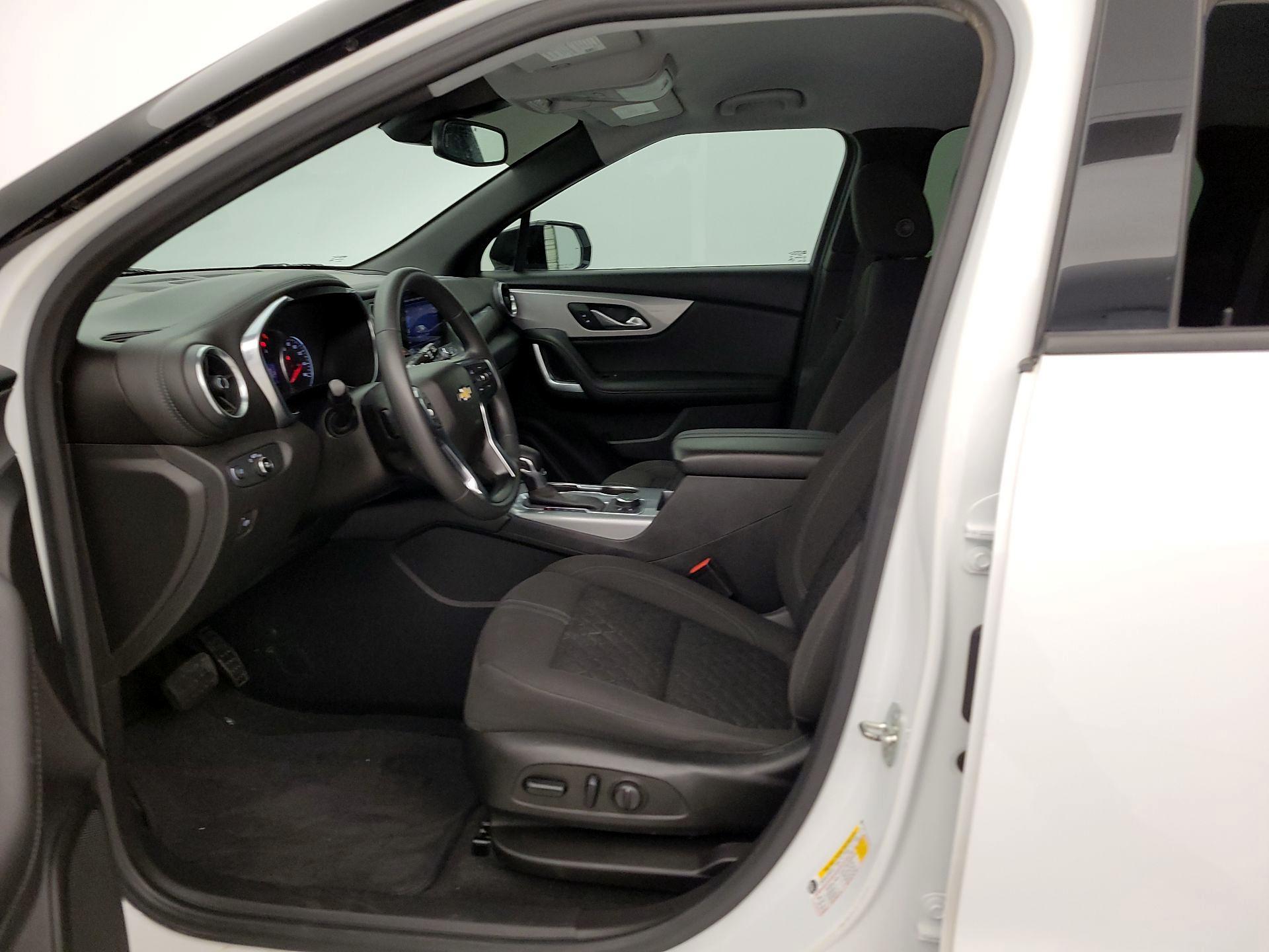 Thumbnail: 2021 Chevrolet Blazer - 11