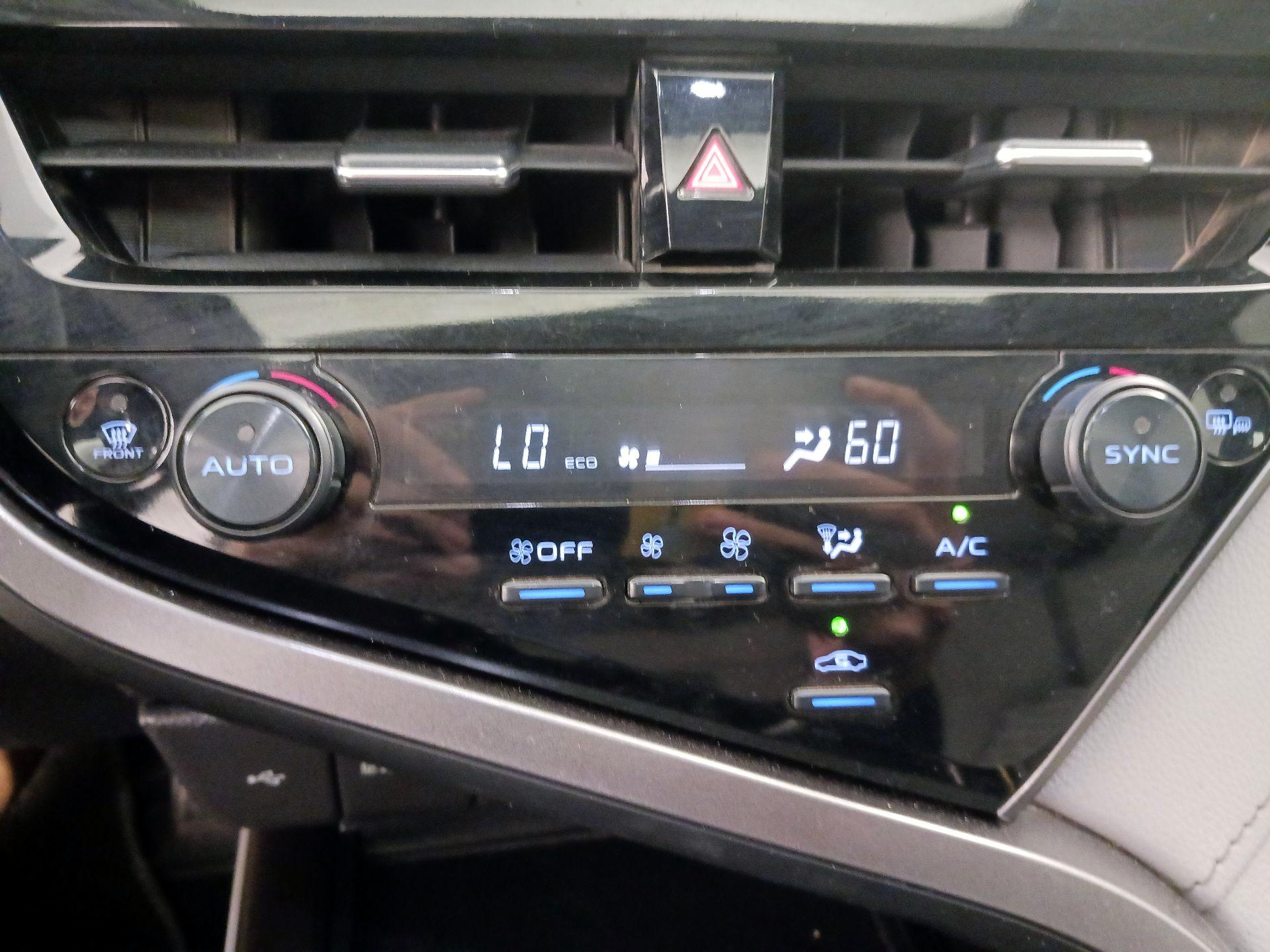 Thumbnail: 2023 Toyota Camry - 17