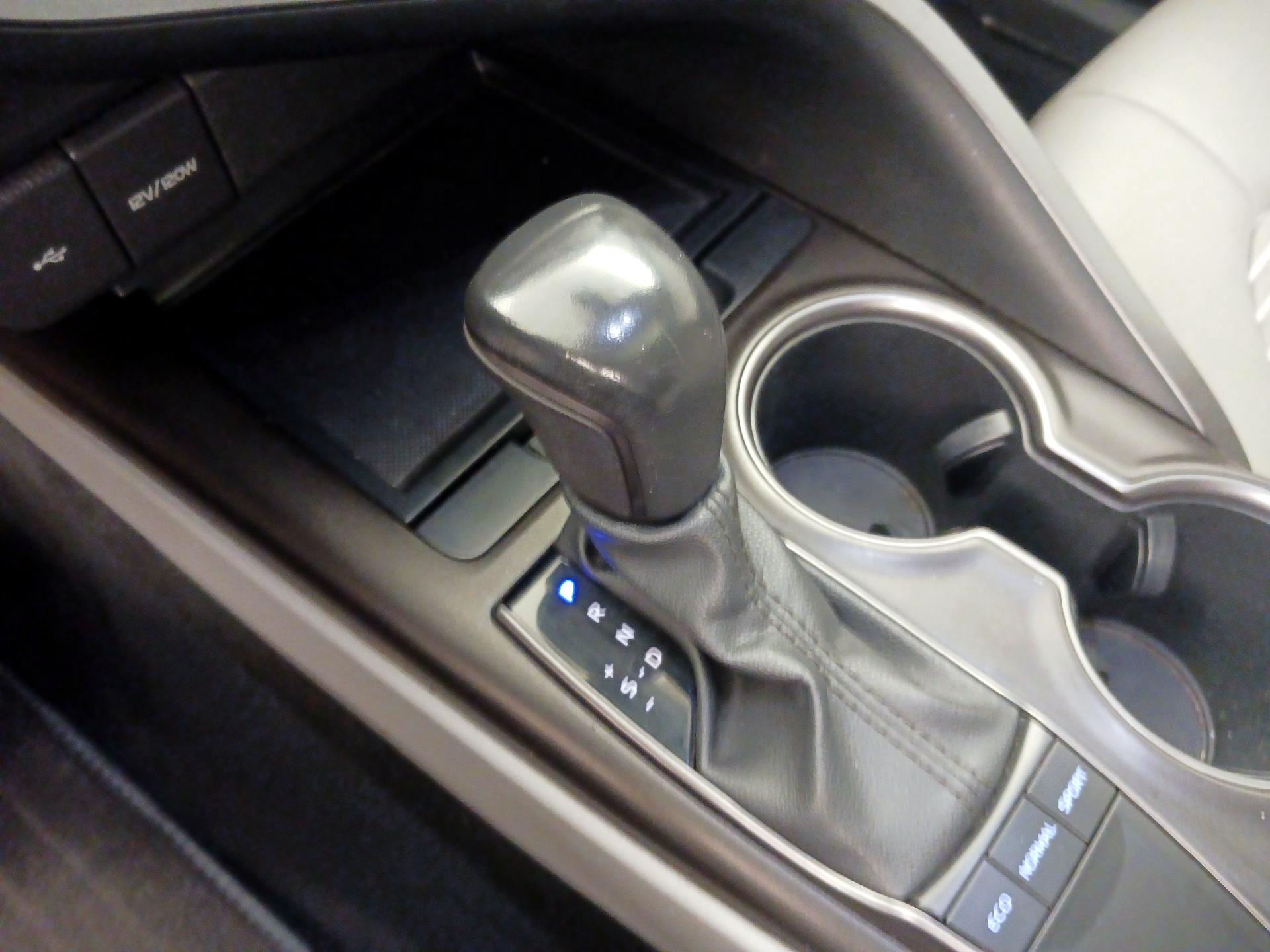 Thumbnail: 2023 Toyota Camry - 18