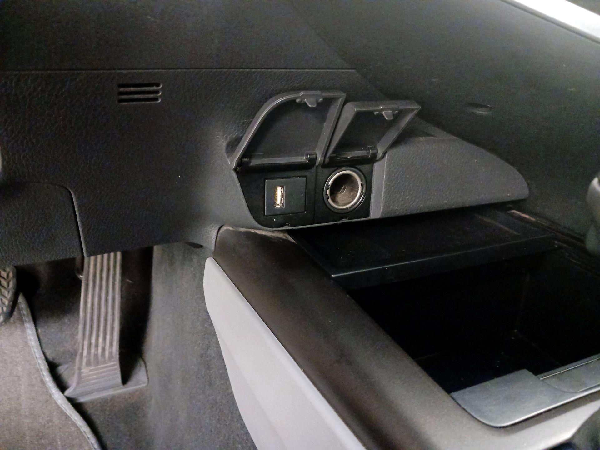 Thumbnail: 2023 Toyota Camry - 19