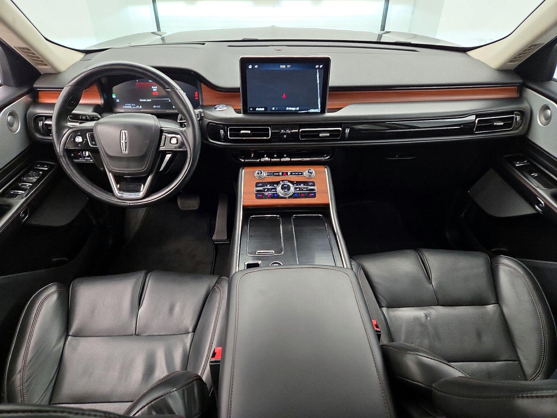 Thumbnail: 2020 Lincoln Aviator - 9