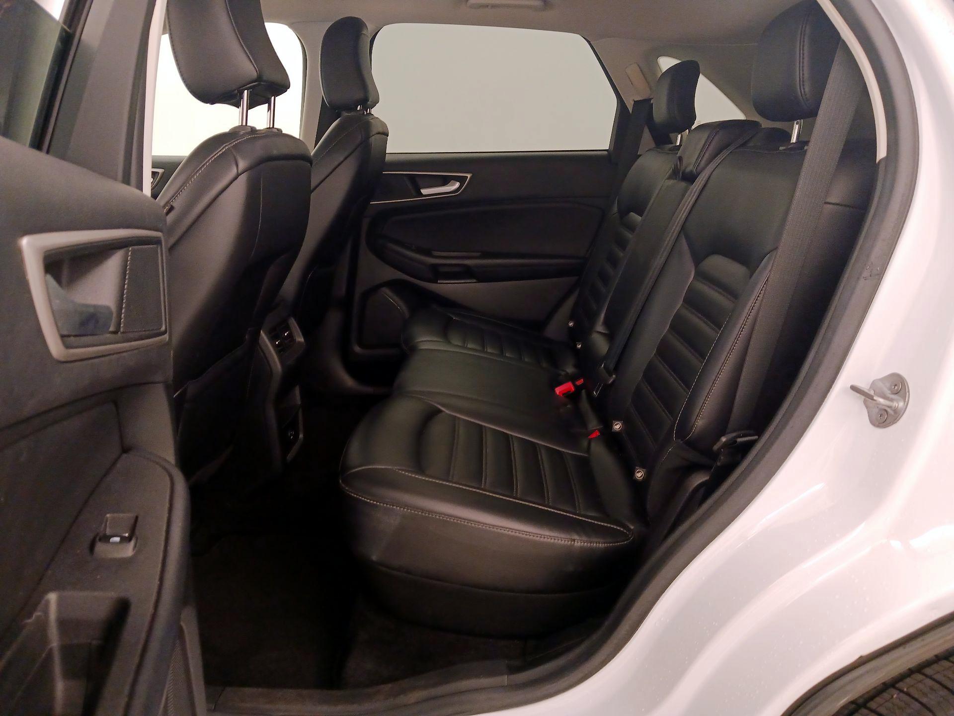 Thumbnail: 2022 Ford Edge - 19