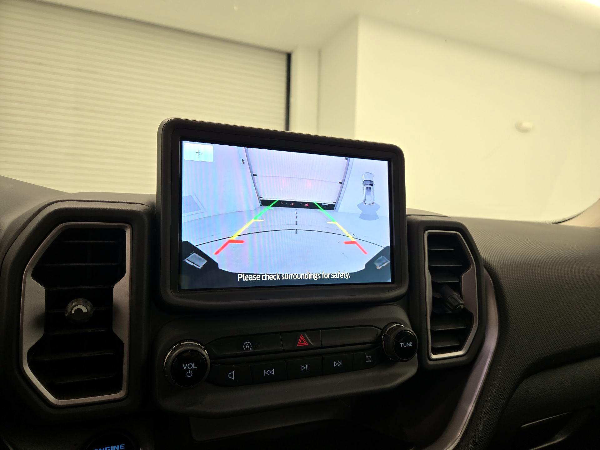 Thumbnail: 2023 Ford Bronco Sport - 14