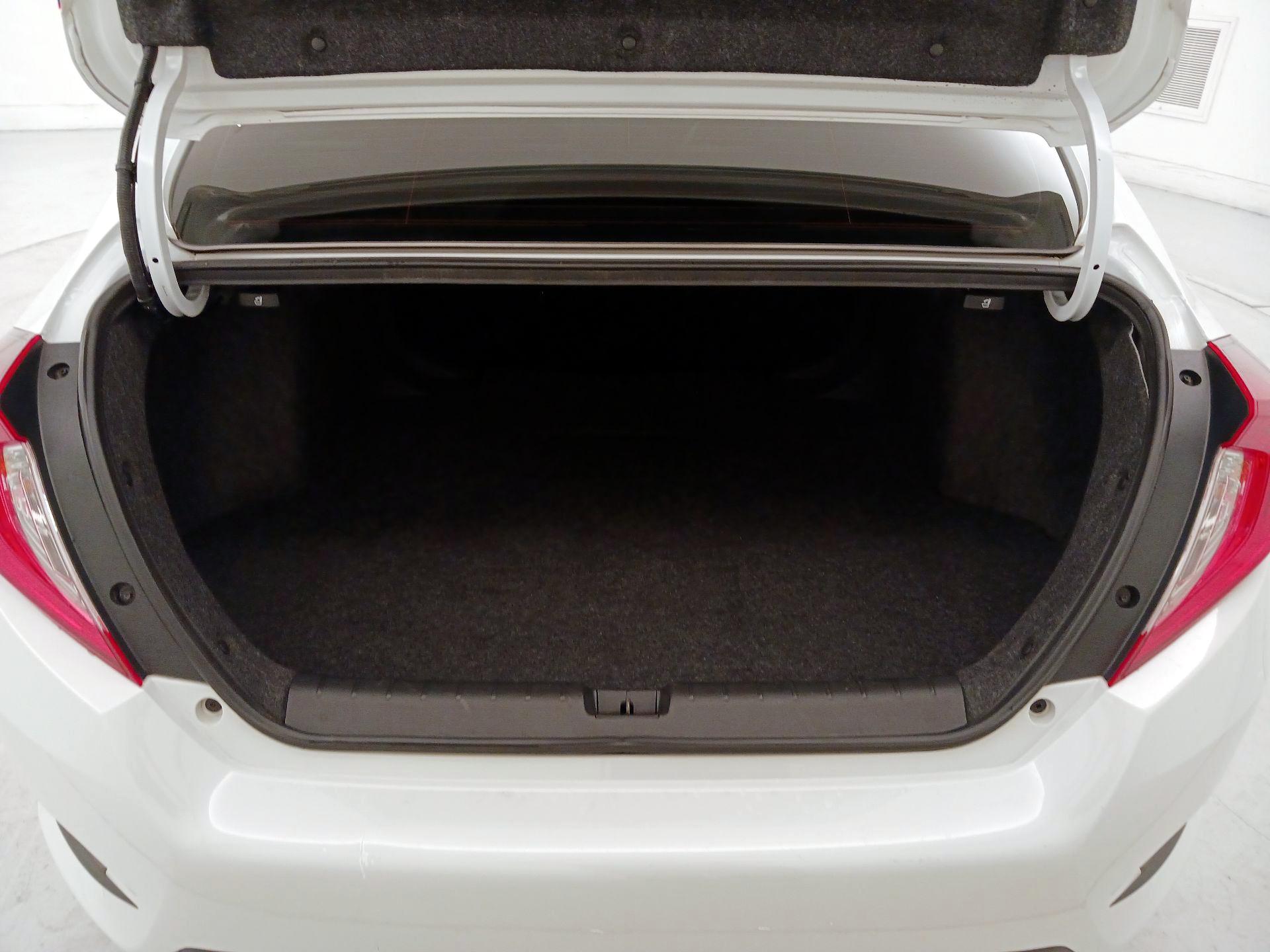 Thumbnail: 2020 Honda Civic - 20