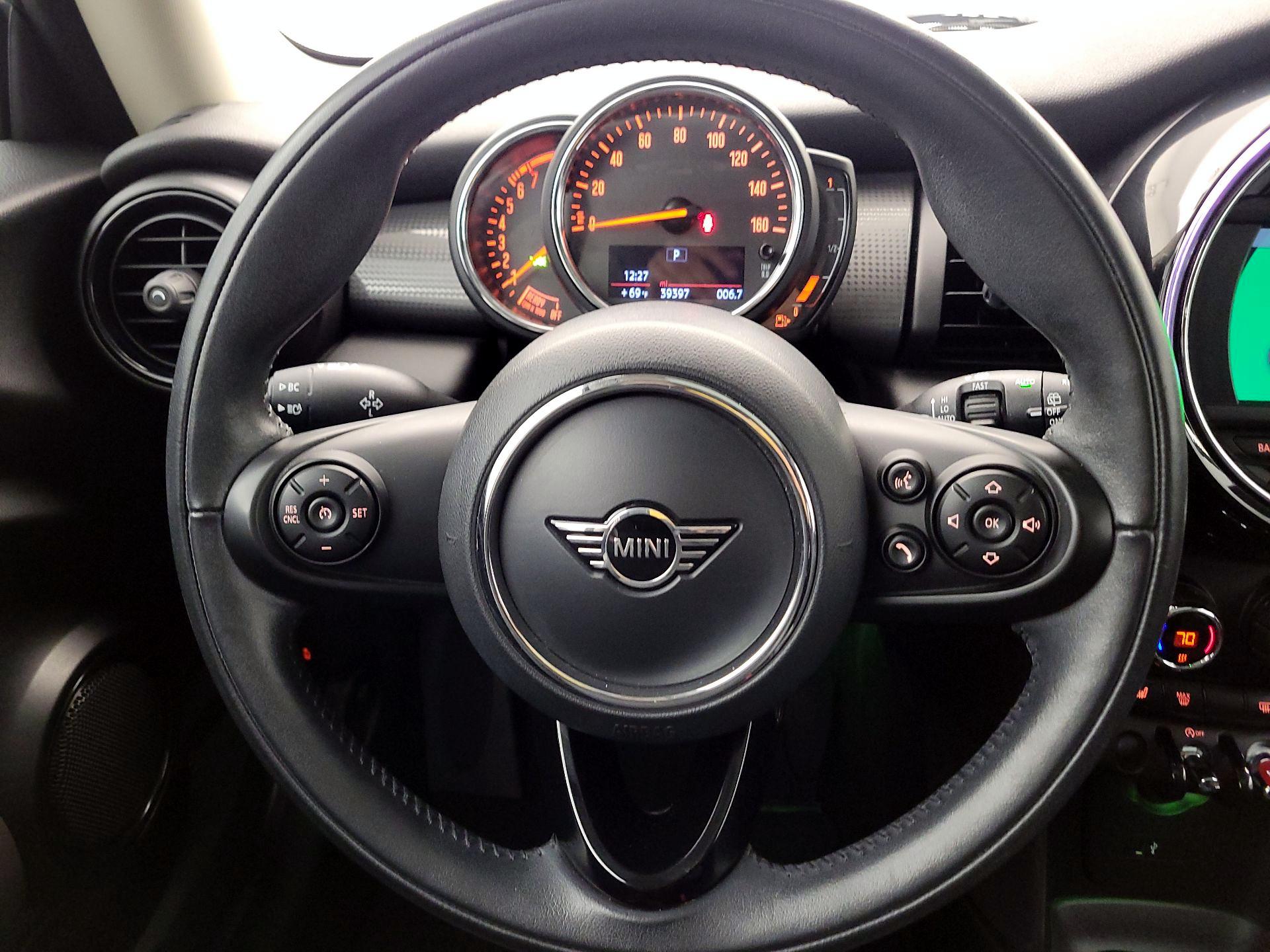 Thumbnail: 2020 MINI Cooper Hardtop - 10