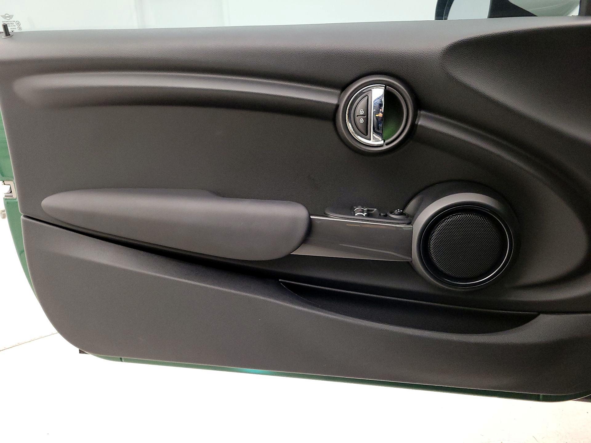 Thumbnail: 2020 MINI Cooper Hardtop - 12